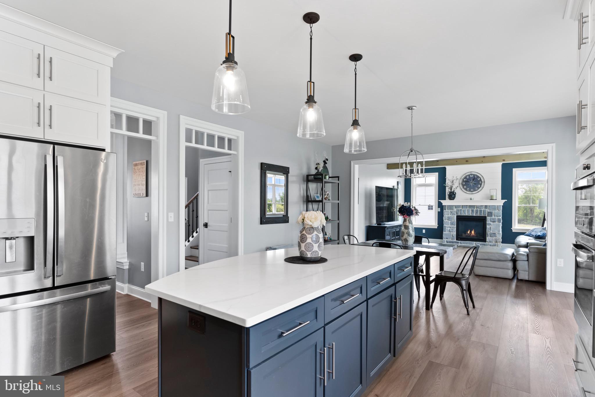 AUTUMN CHASE - Residential