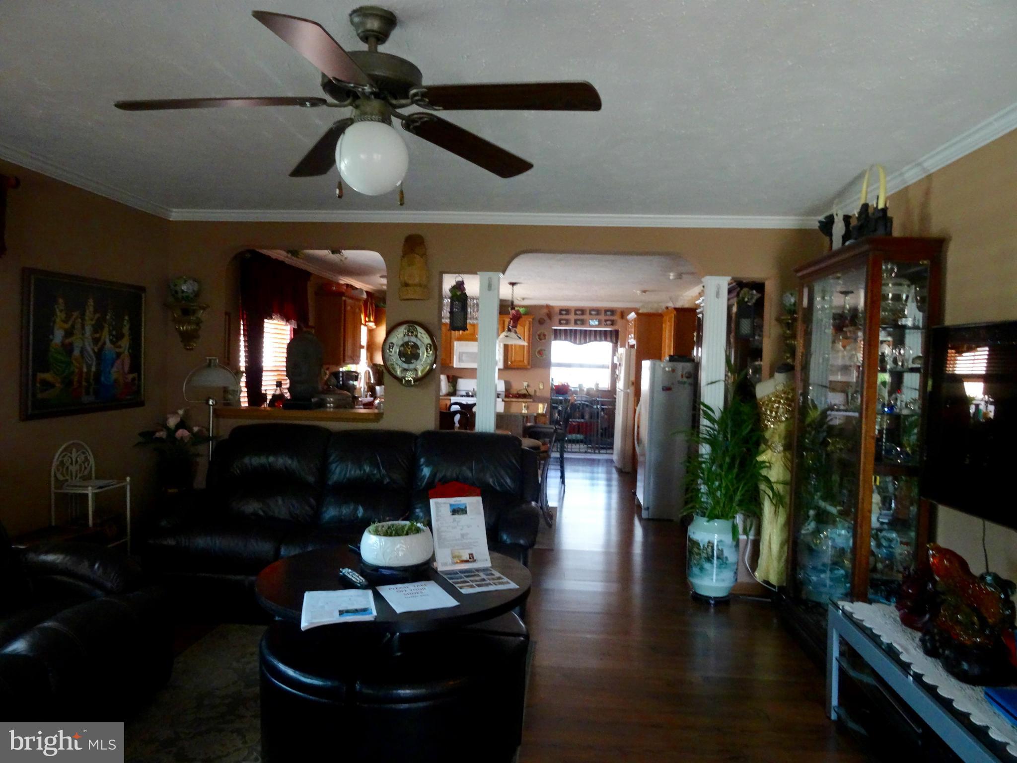 MEADOWS OF CHANTILLY - Residential