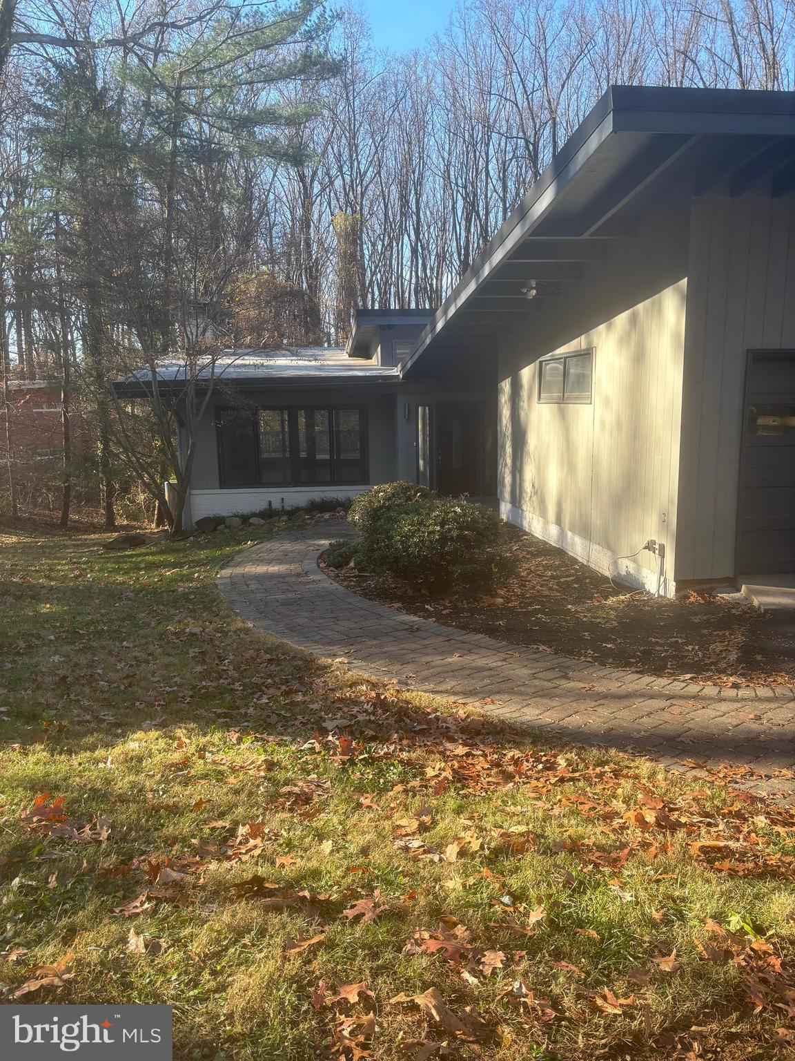 ELMWOOD ESTATES - Residential Lease