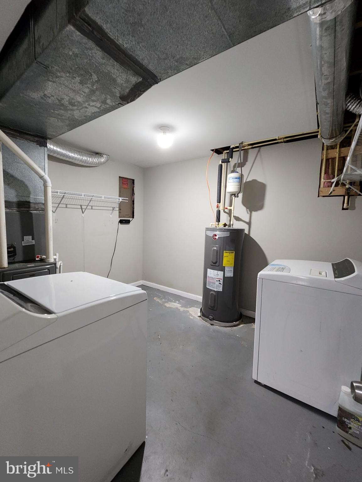 AUTH VILLAGE - Residential Lease