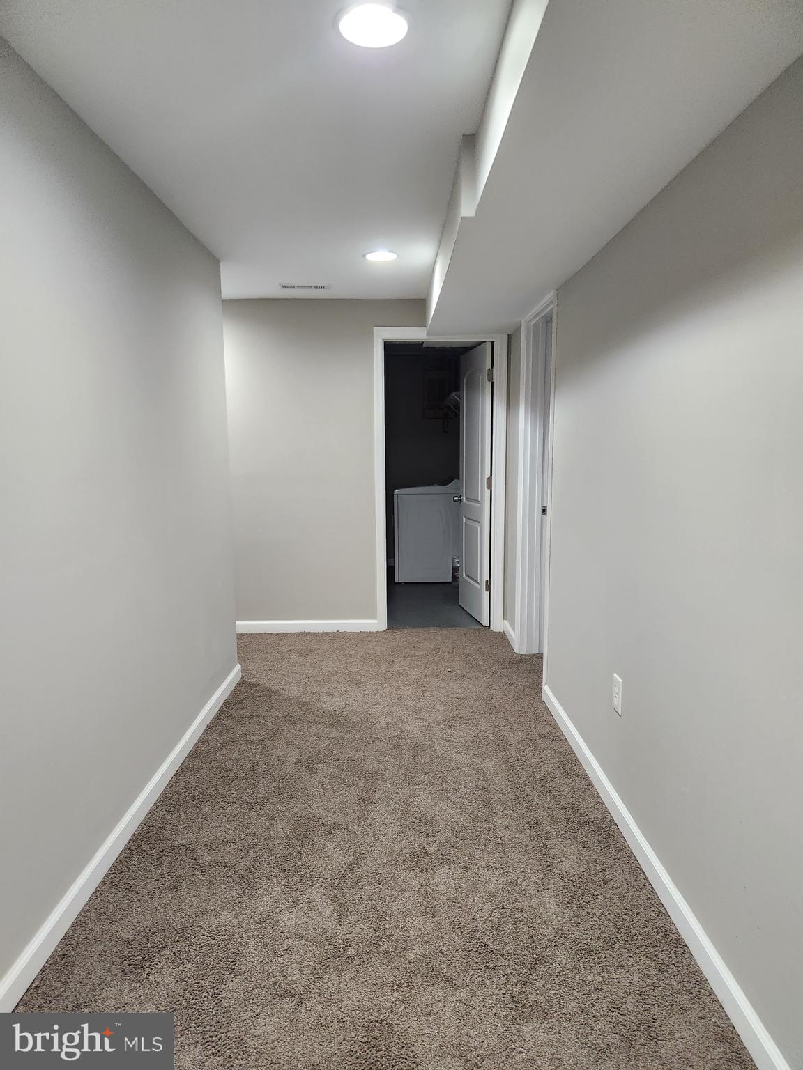 AUTH VILLAGE - Residential Lease