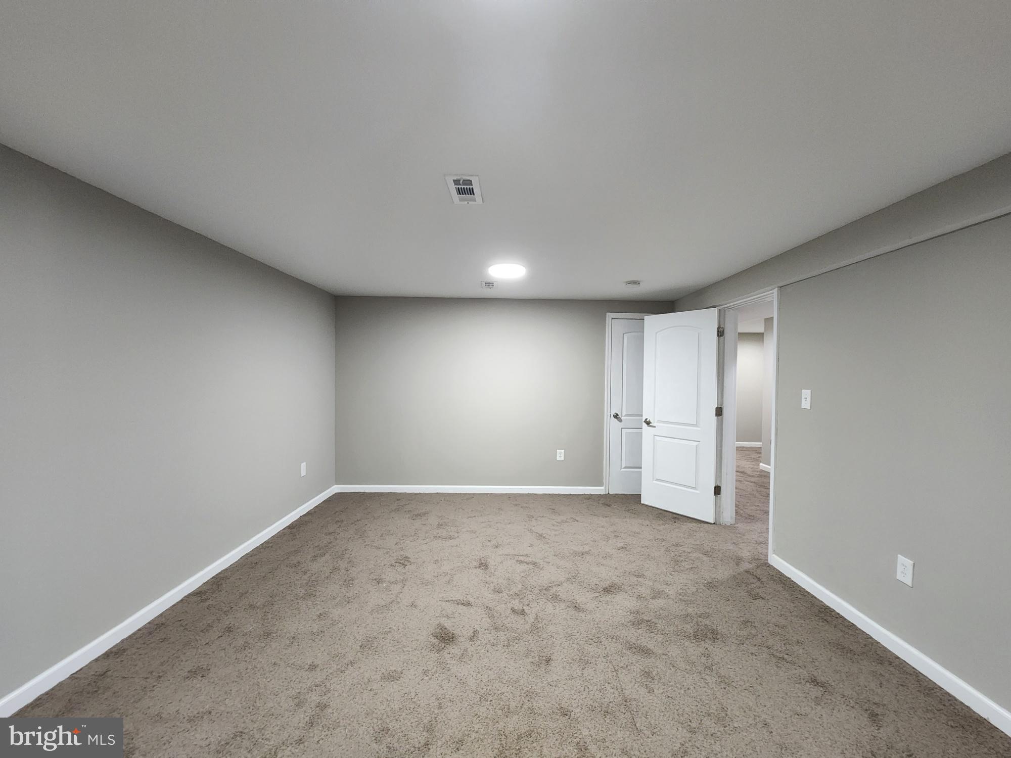 AUTH VILLAGE - Residential Lease