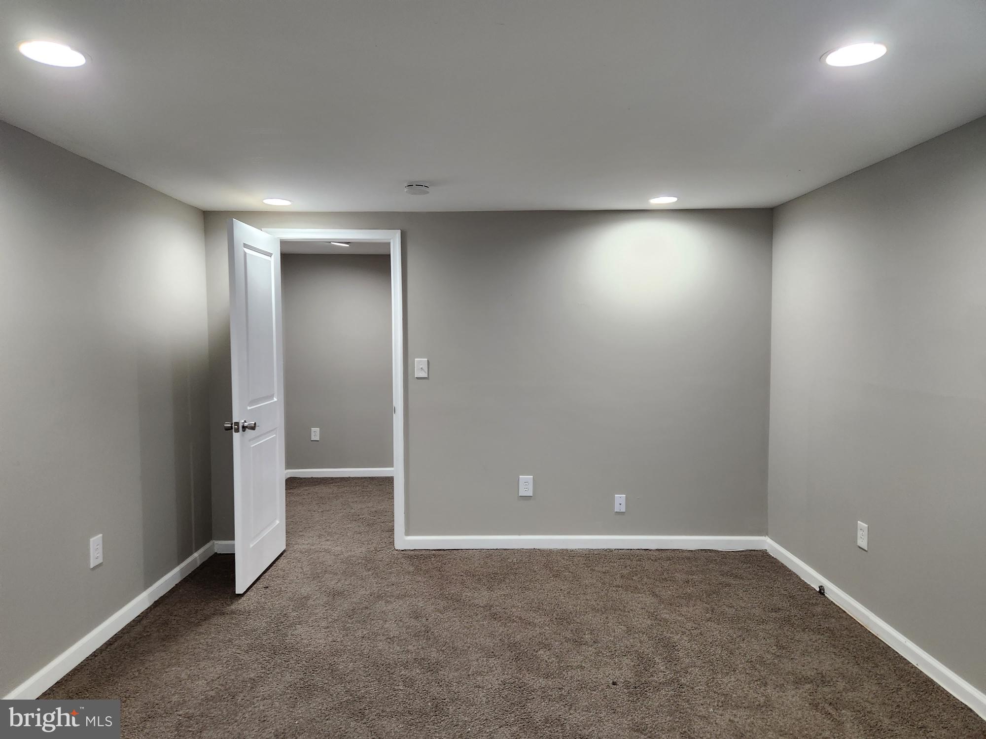 AUTH VILLAGE - Residential Lease