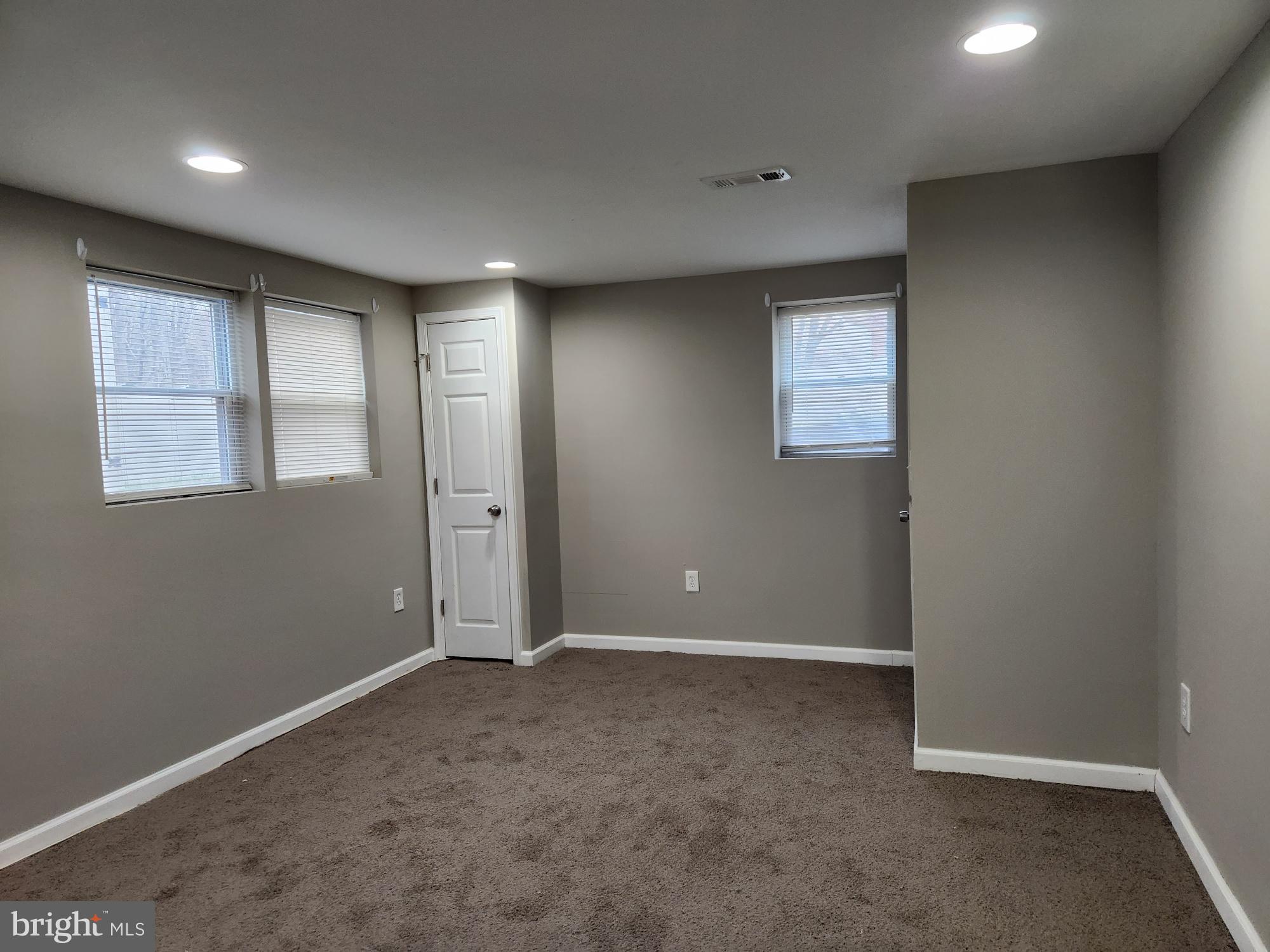 AUTH VILLAGE - Residential Lease