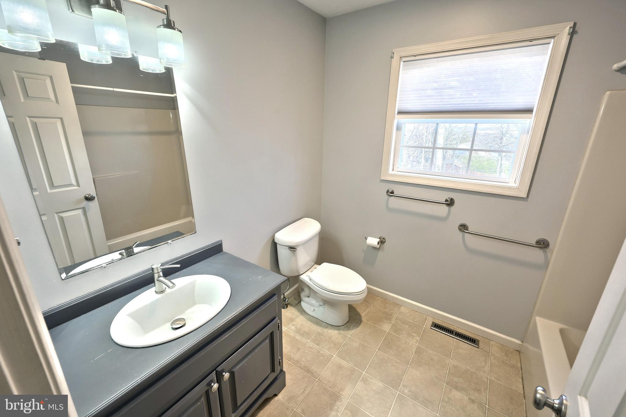 LAKE MEADE - Residential