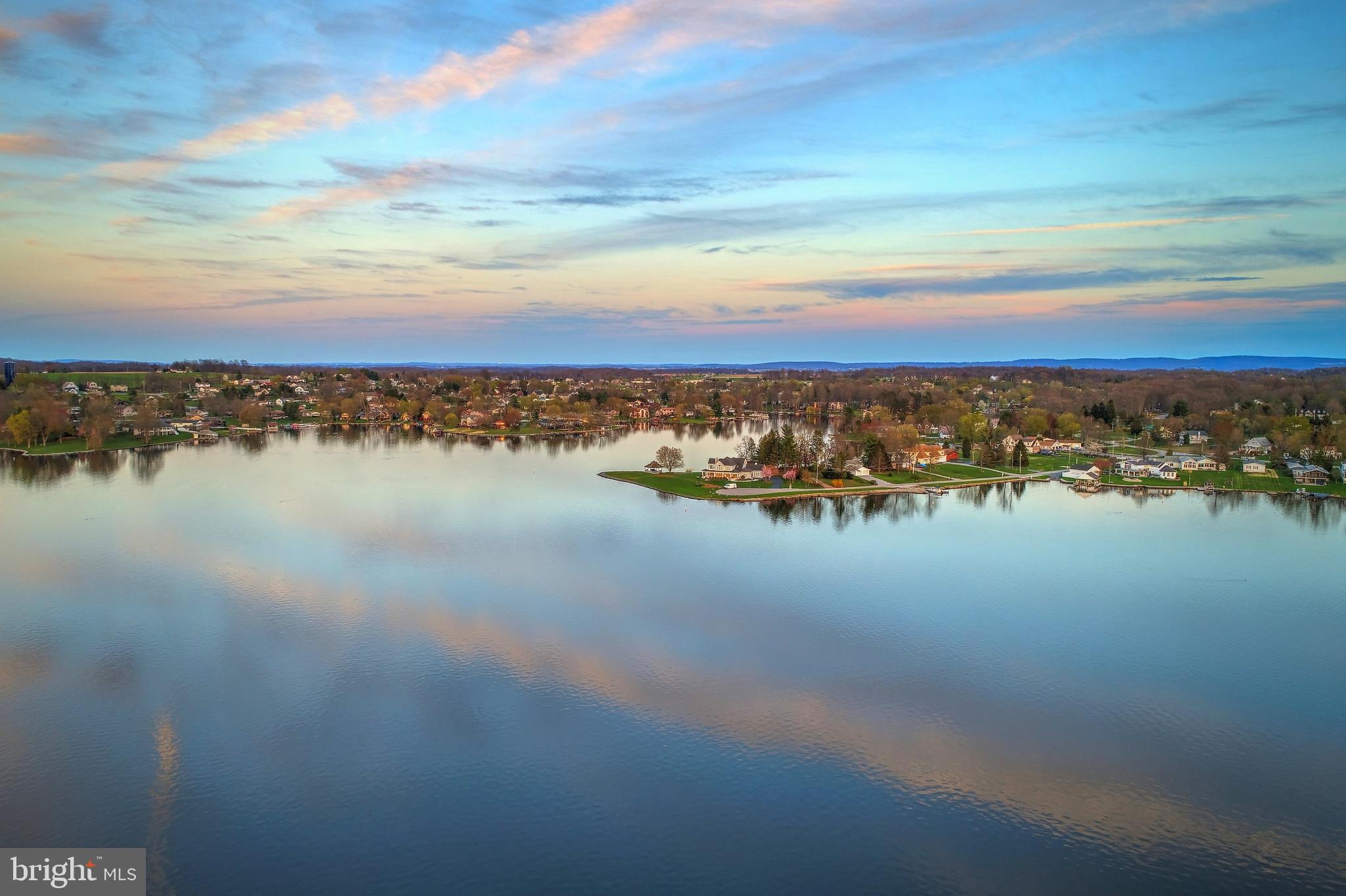 LAKE MEADE - Residential