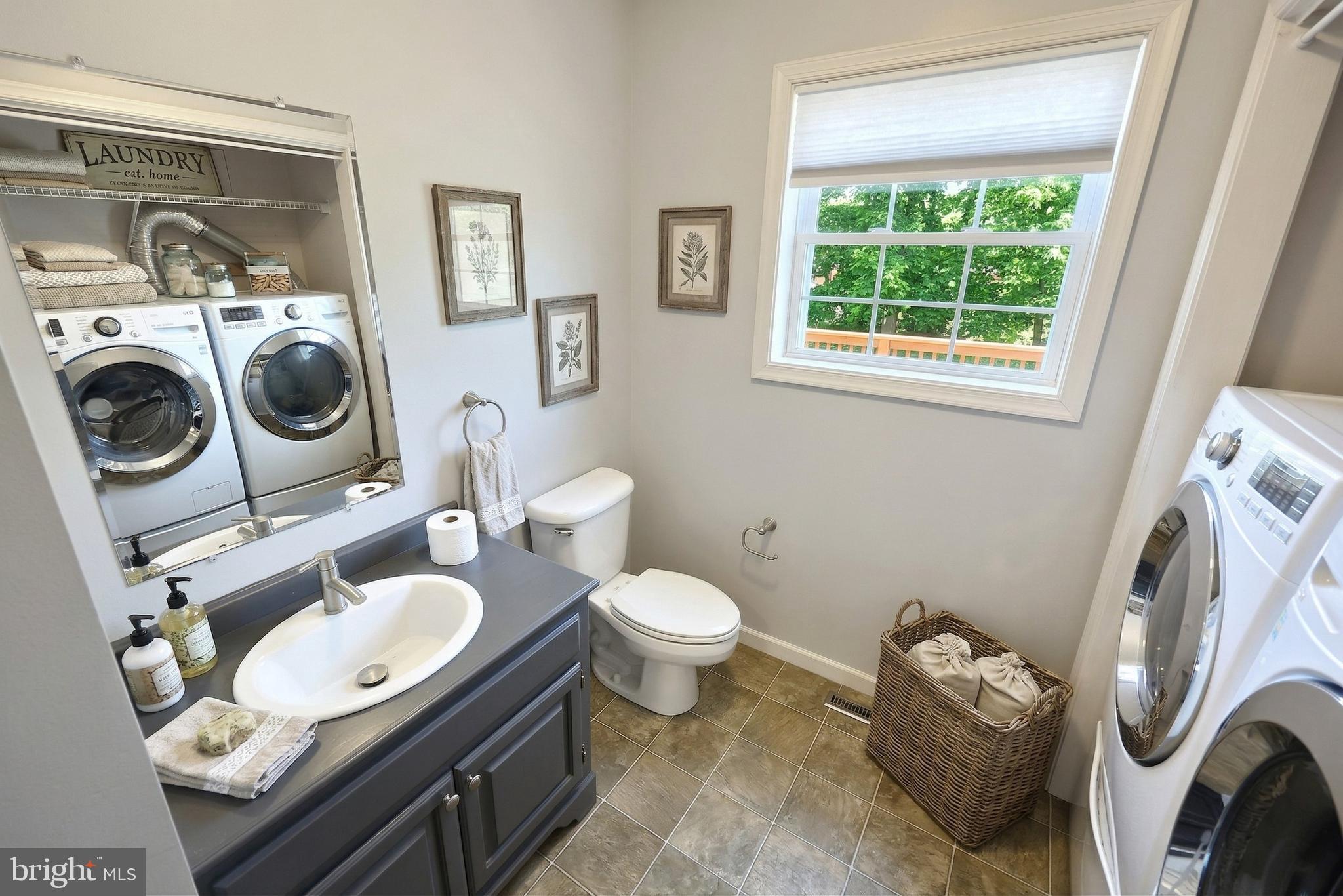 LAKE MEADE - Residential