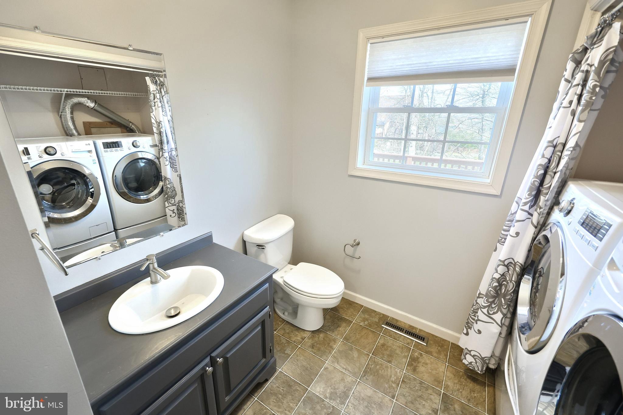 LAKE MEADE - Residential