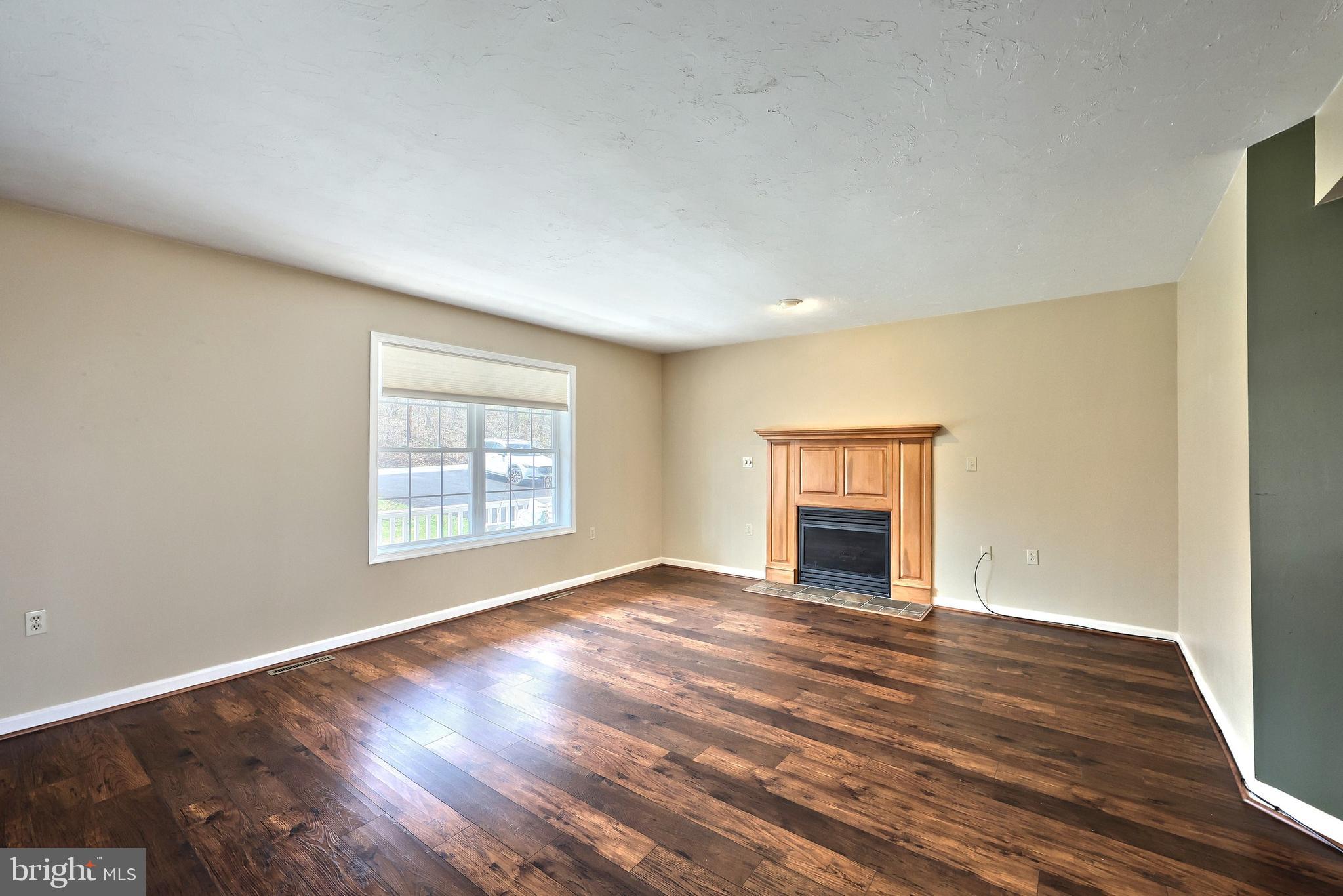 LAKE MEADE - Residential