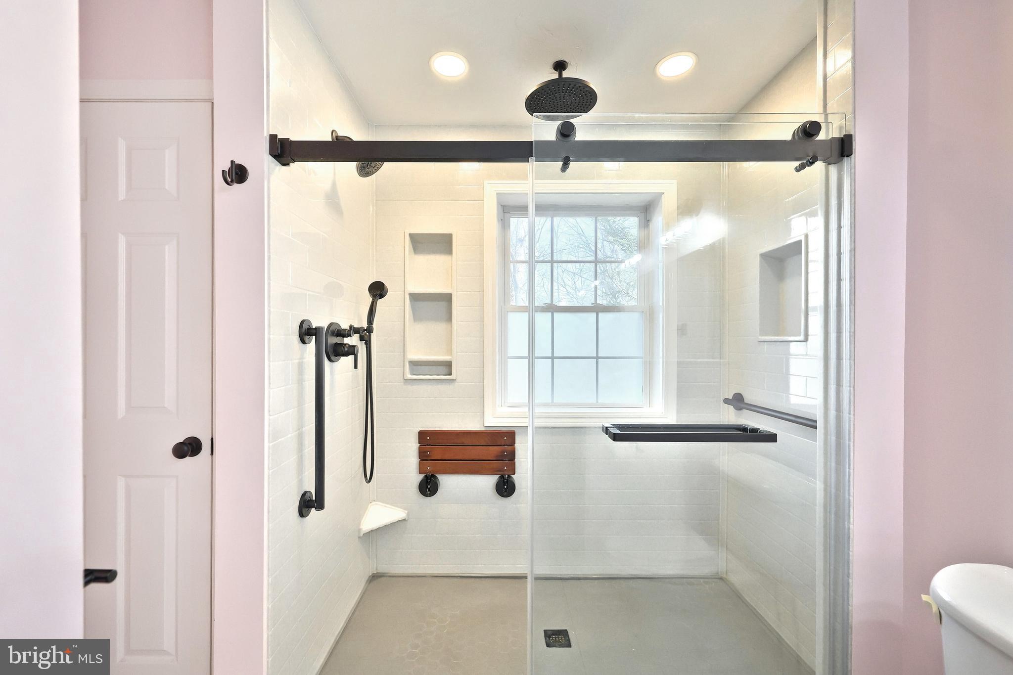 LAKE MEADE - Residential