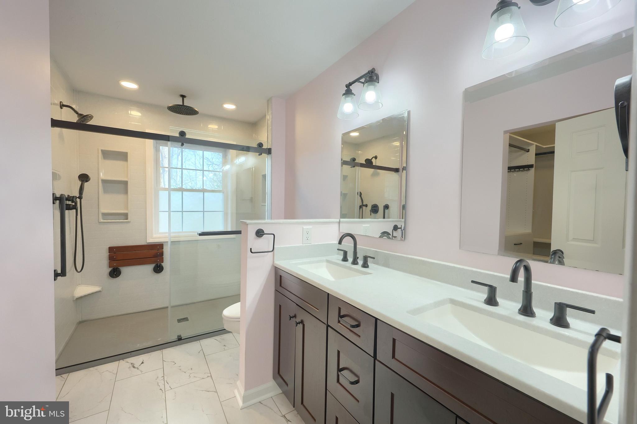 LAKE MEADE - Residential