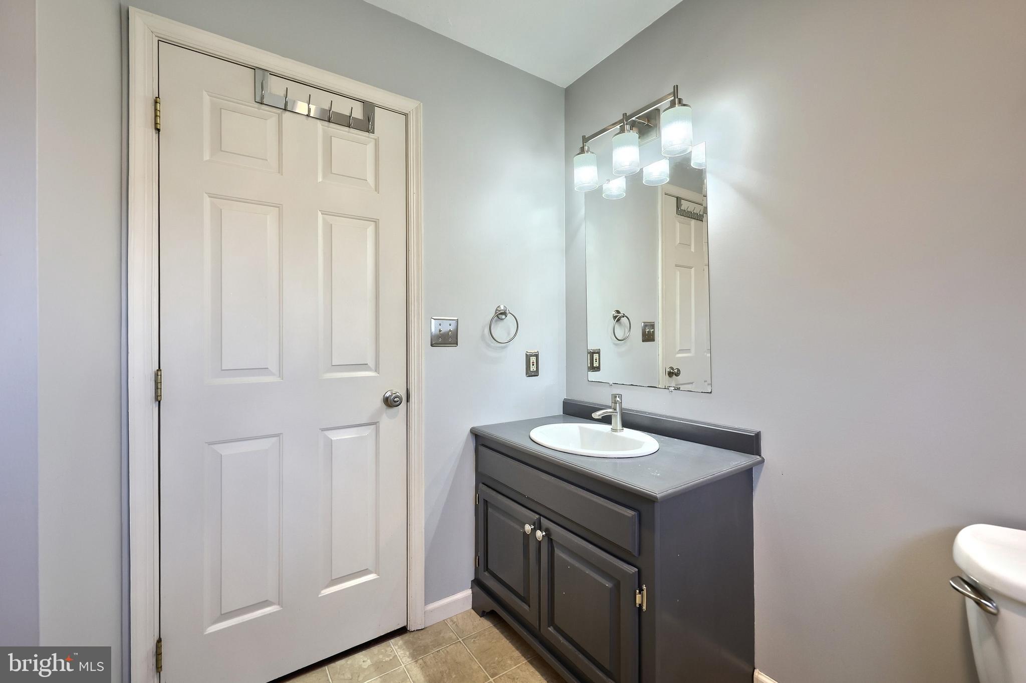 LAKE MEADE - Residential