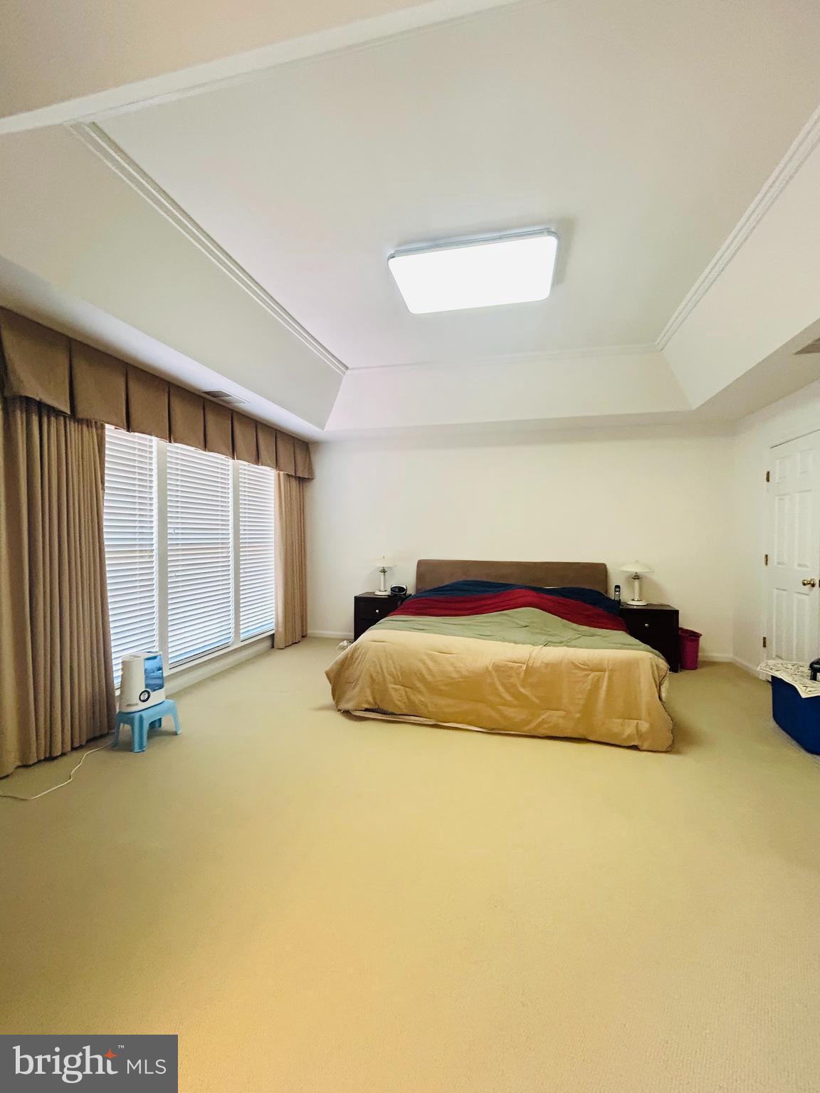 TALL OAKS - Residential