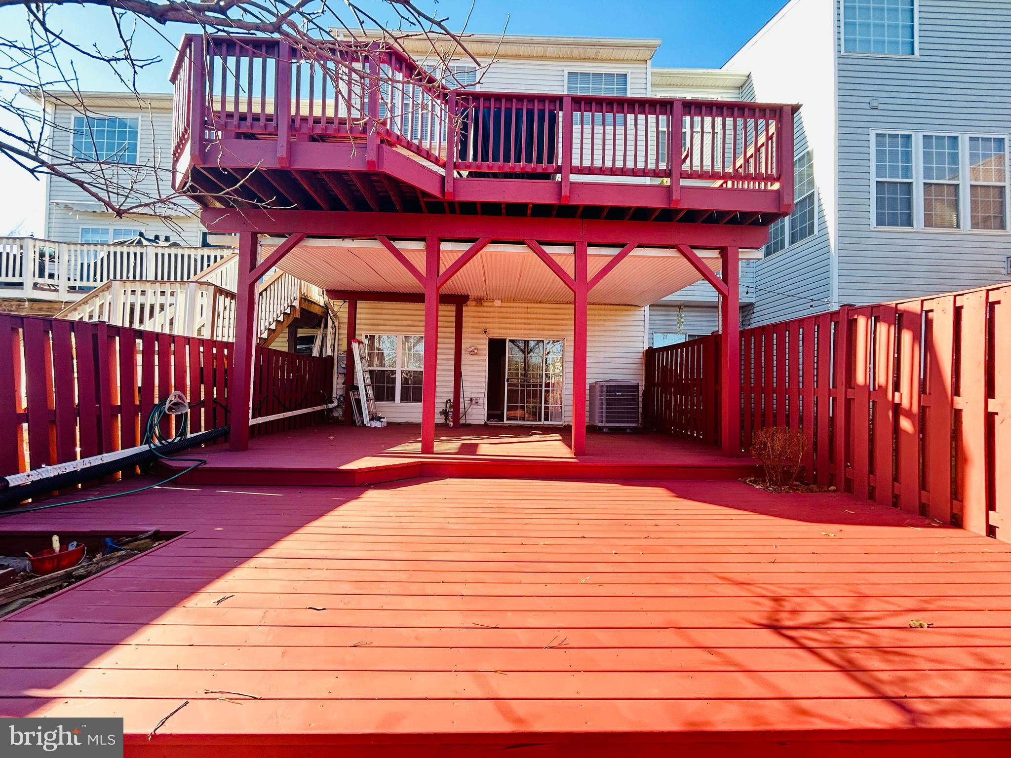 TALL OAKS - Residential