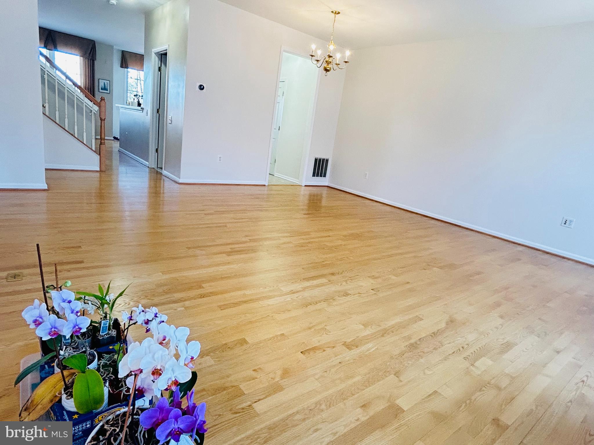 TALL OAKS - Residential