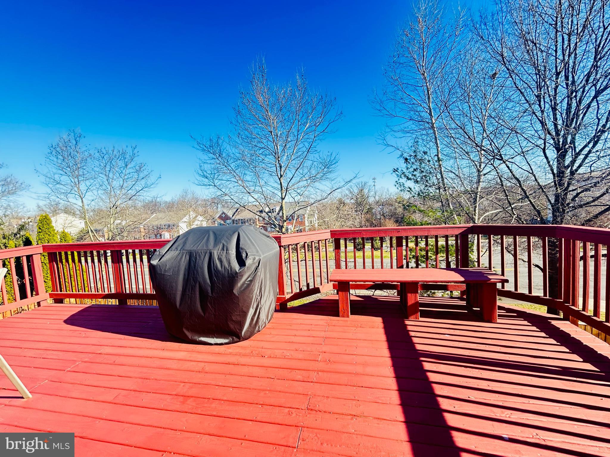 TALL OAKS - Residential