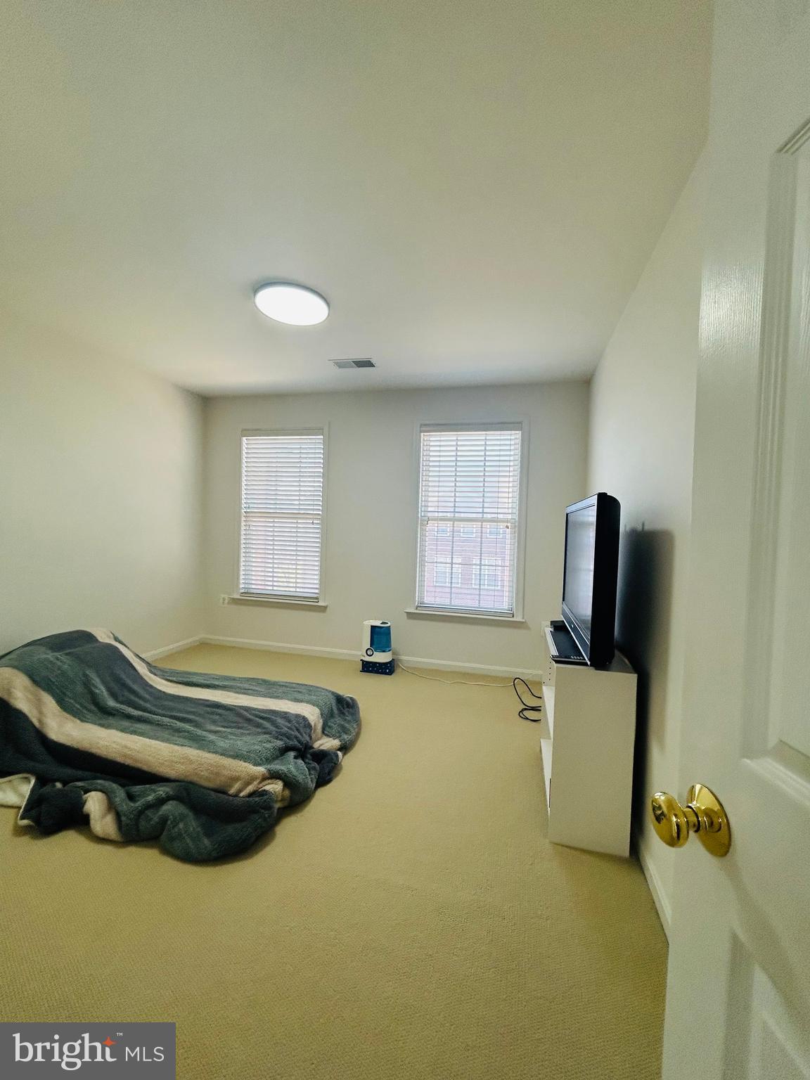 TALL OAKS - Residential