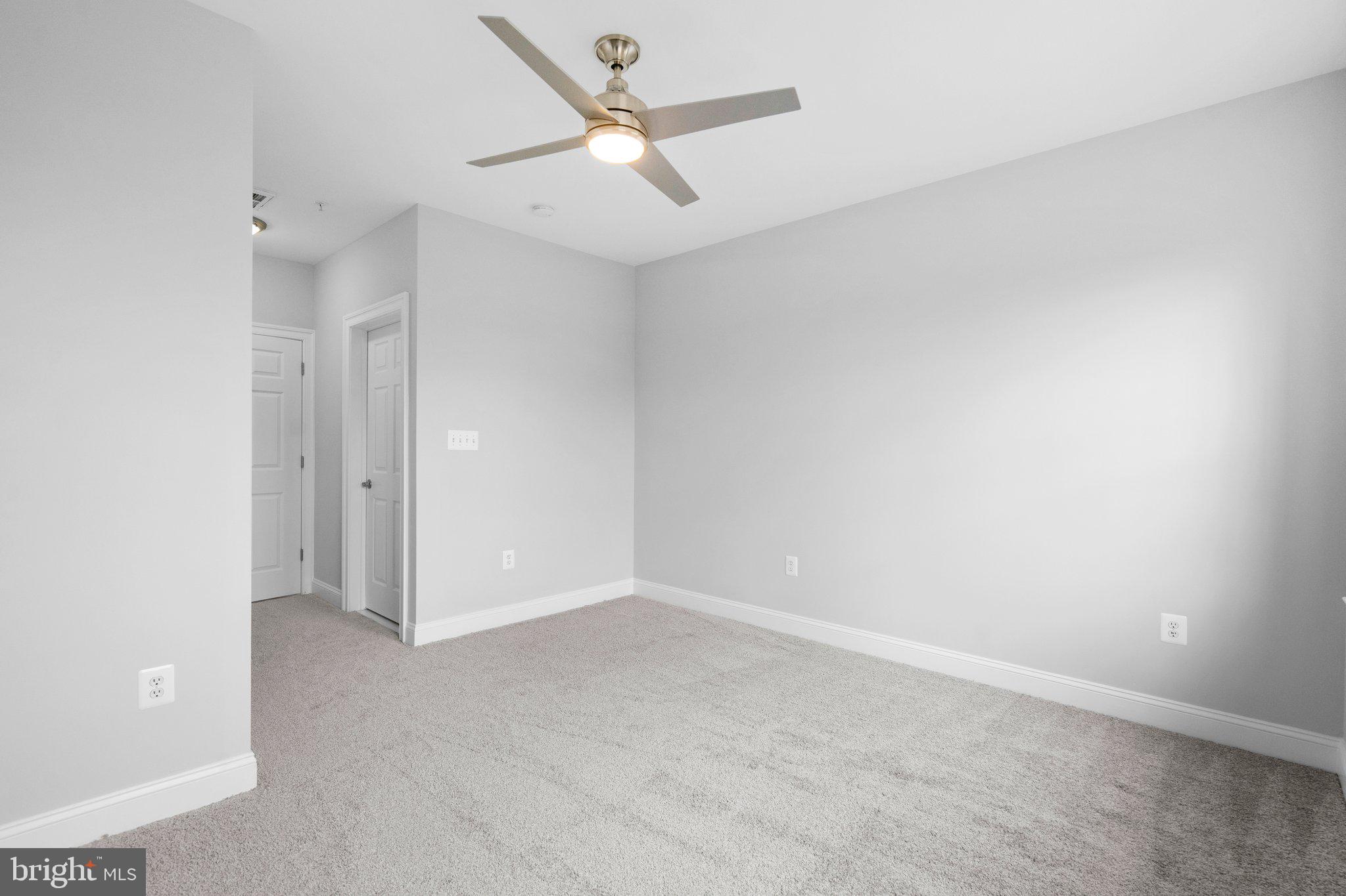 KING FARM BAILEYS COMMON - Residential