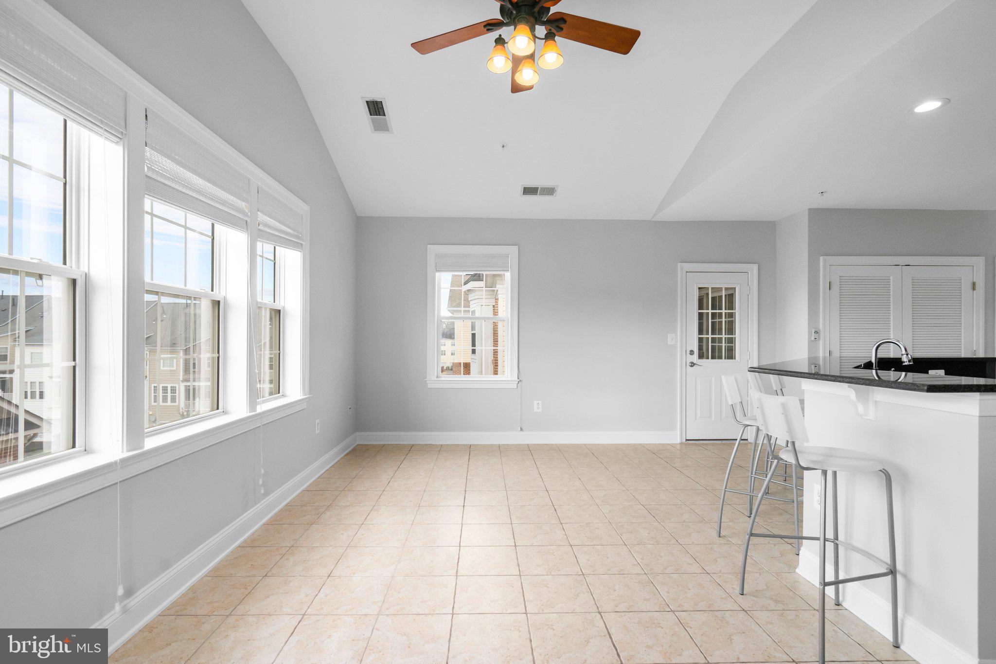 KING FARM BAILEYS COMMON - Residential