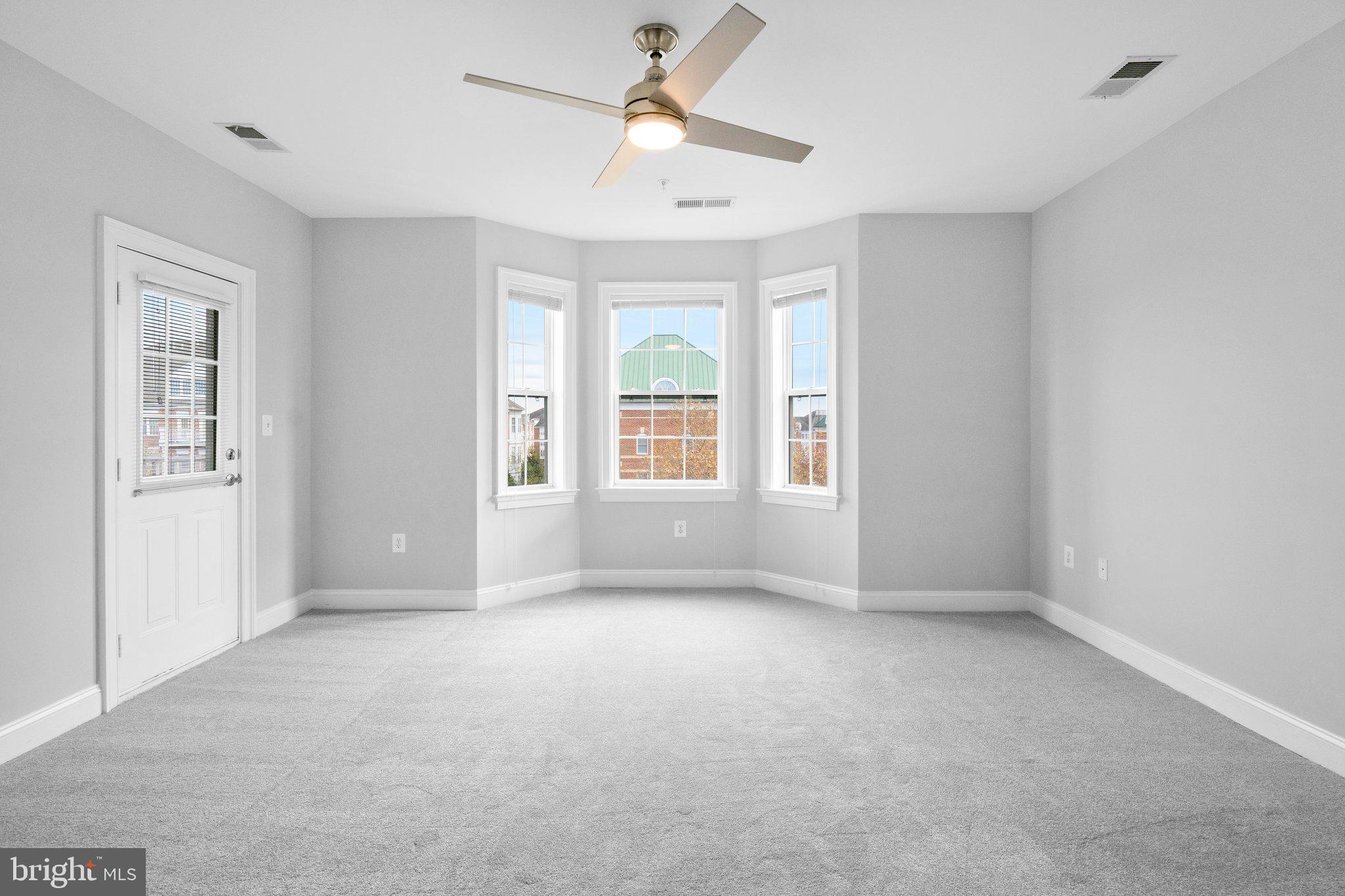 KING FARM BAILEYS COMMON - Residential