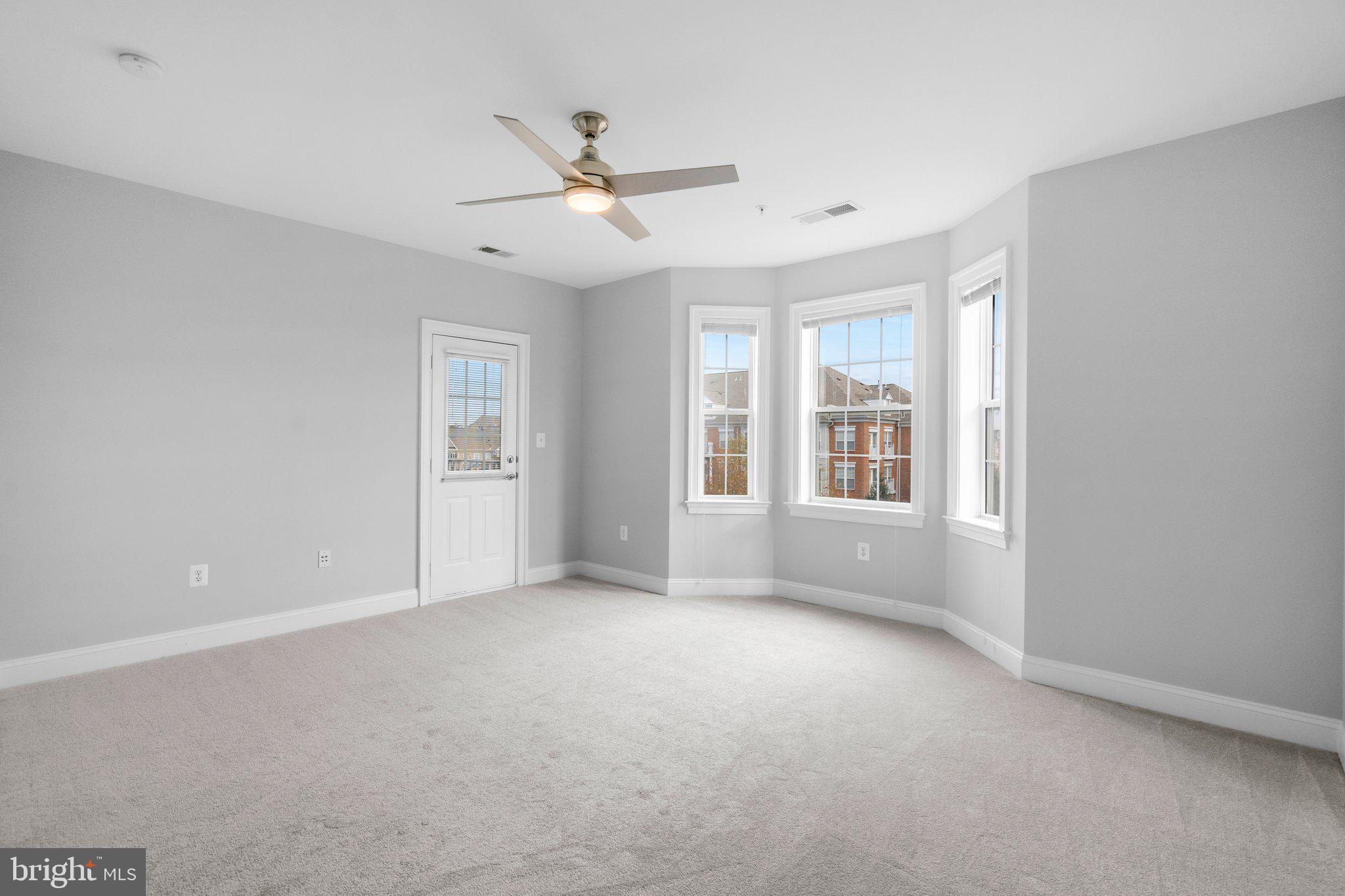 KING FARM BAILEYS COMMON - Residential