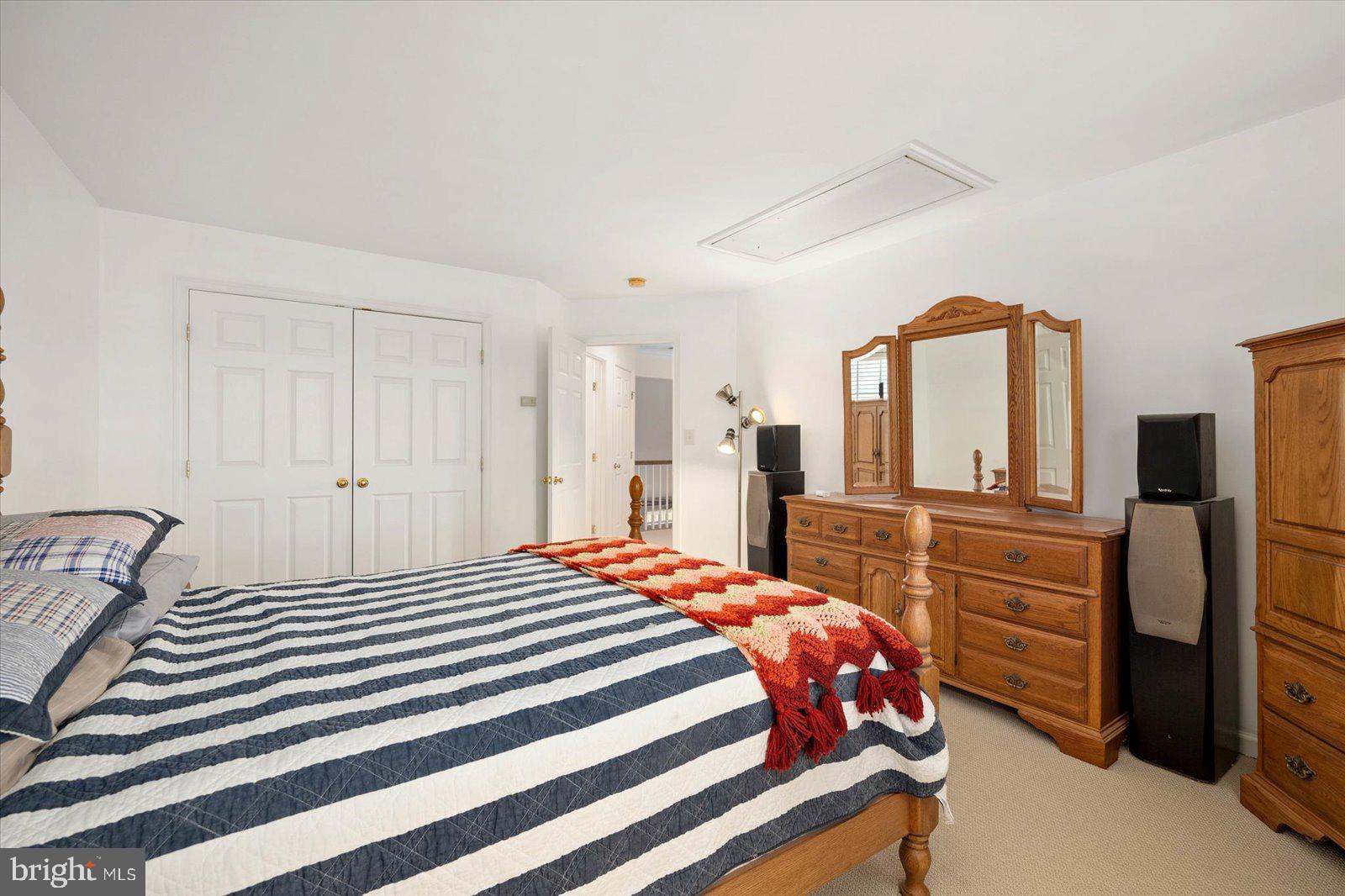 FRANKLIN KNOLL - Residential