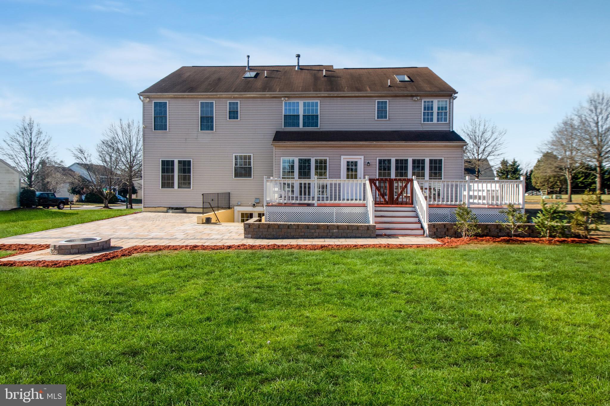BRIARCLIFF MANOR - Residential