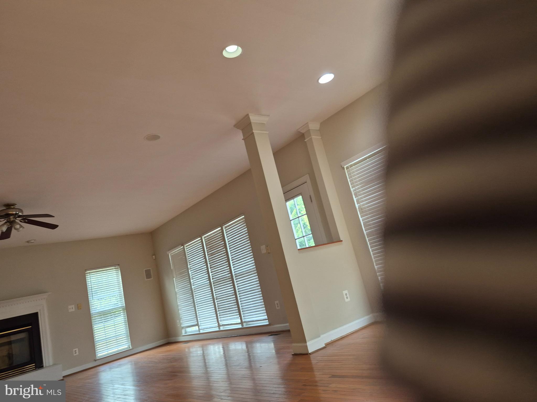 BRIARCLIFF MANOR - Residential