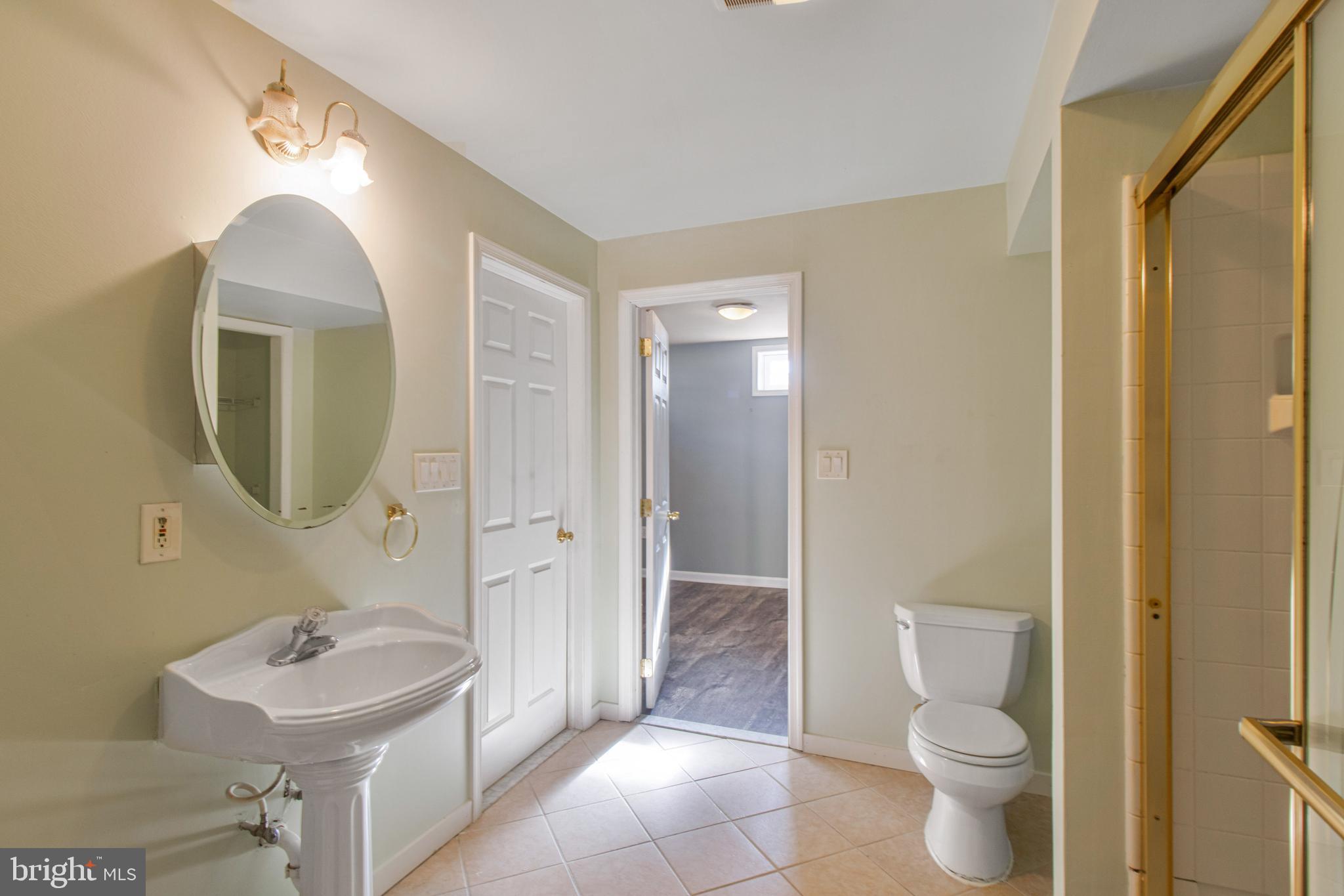 BRIARCLIFF MANOR - Residential