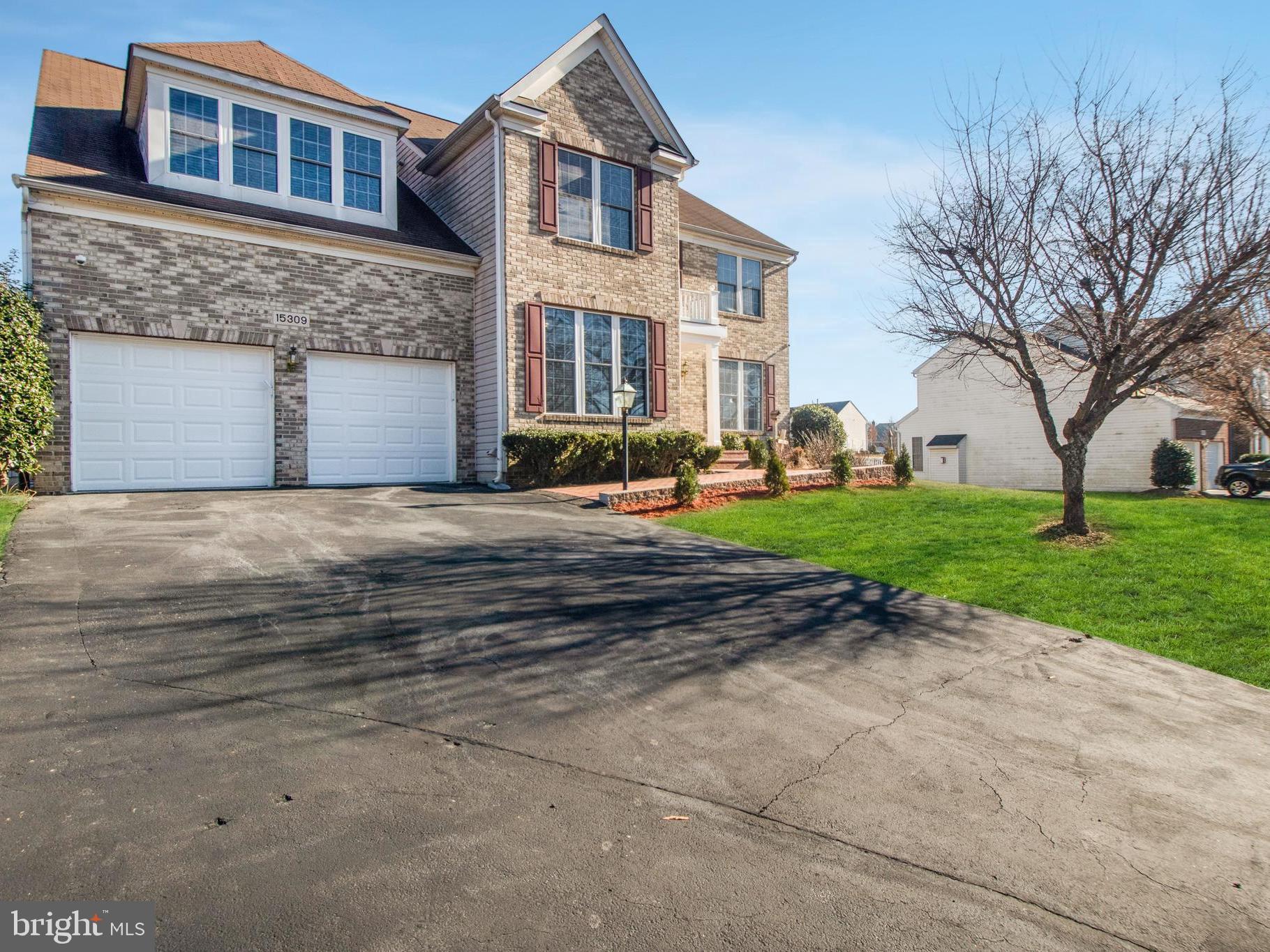 BRIARCLIFF MANOR - Residential
