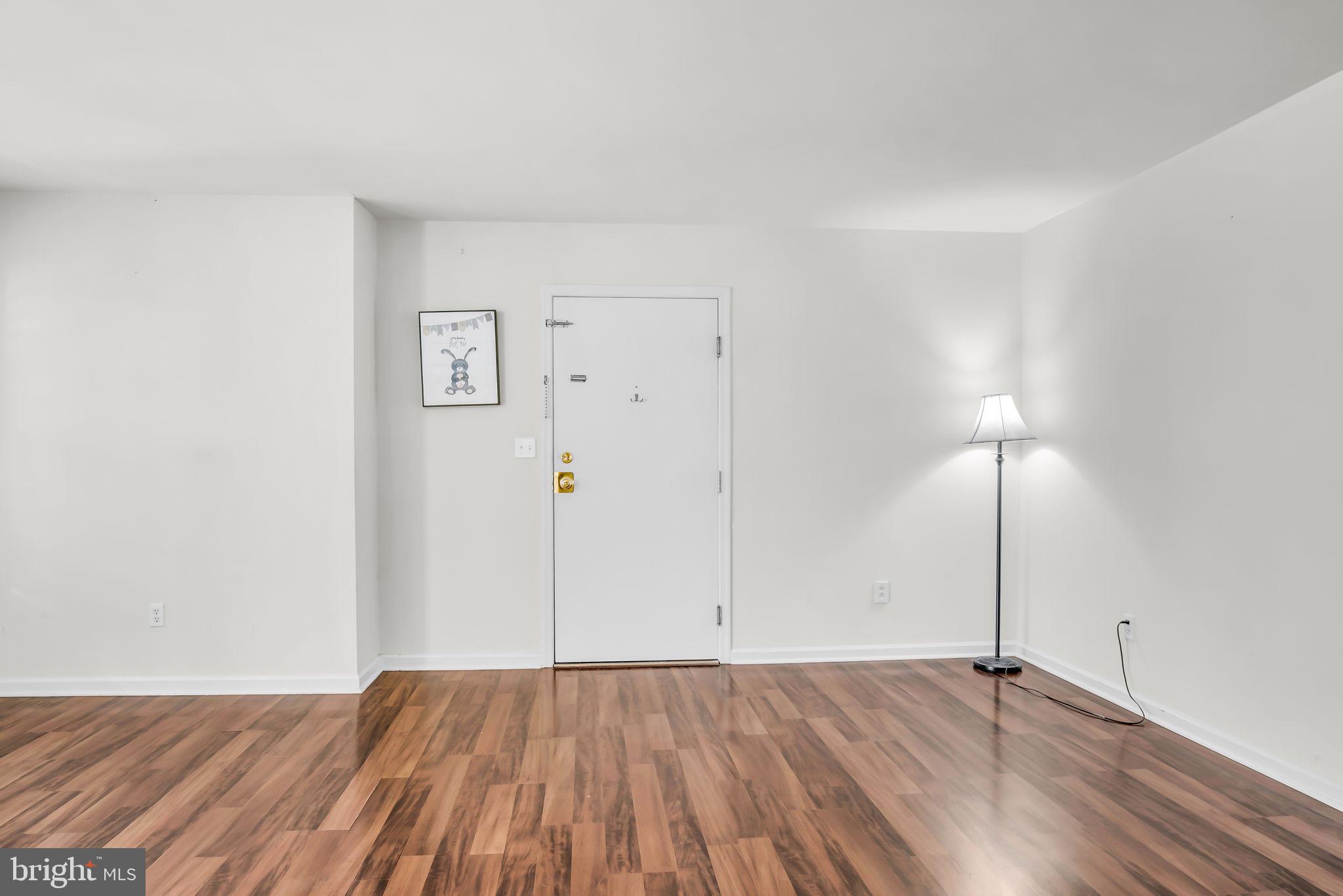 PORTLAND COURT - Residential