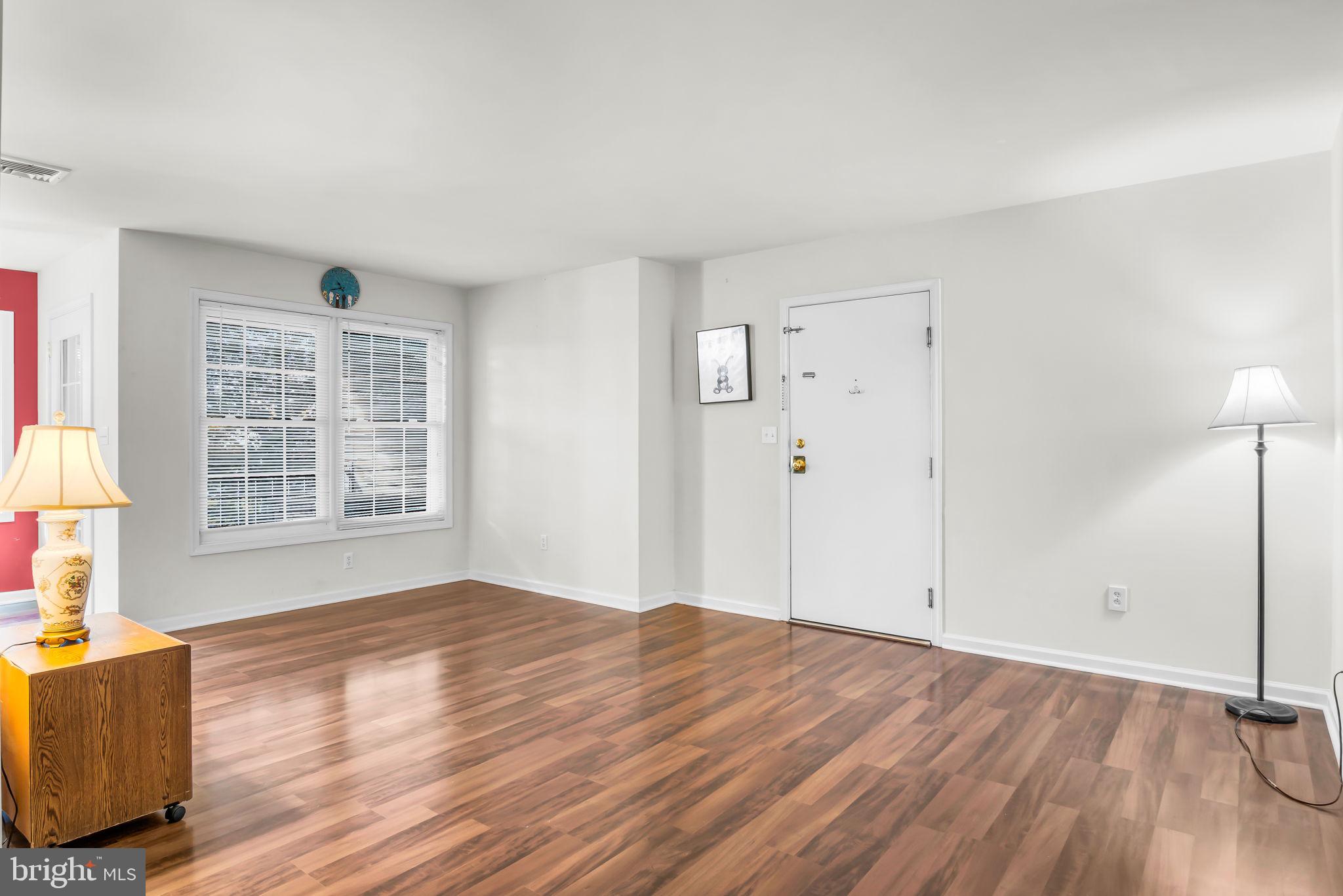 PORTLAND COURT - Residential