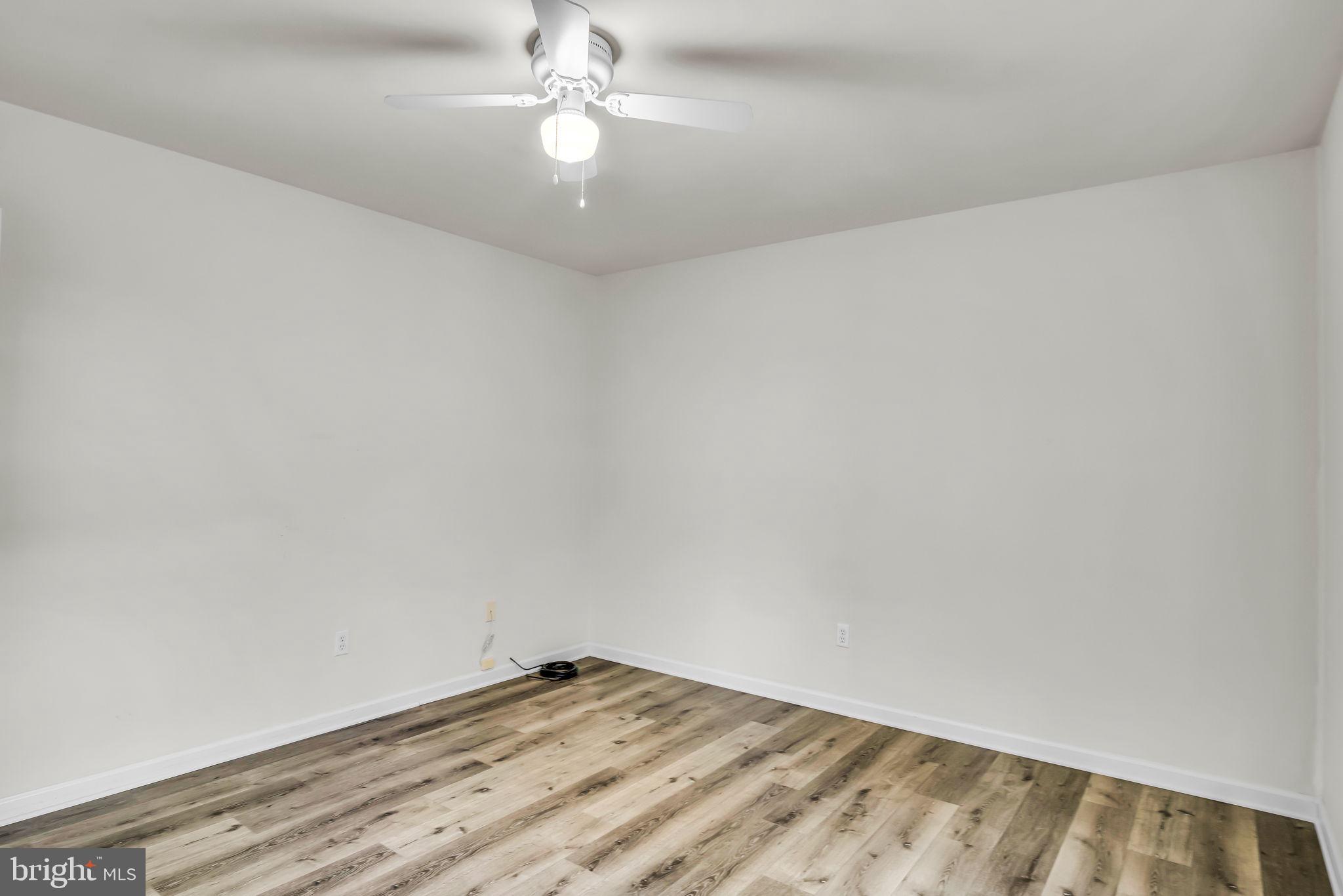 PORTLAND COURT - Residential