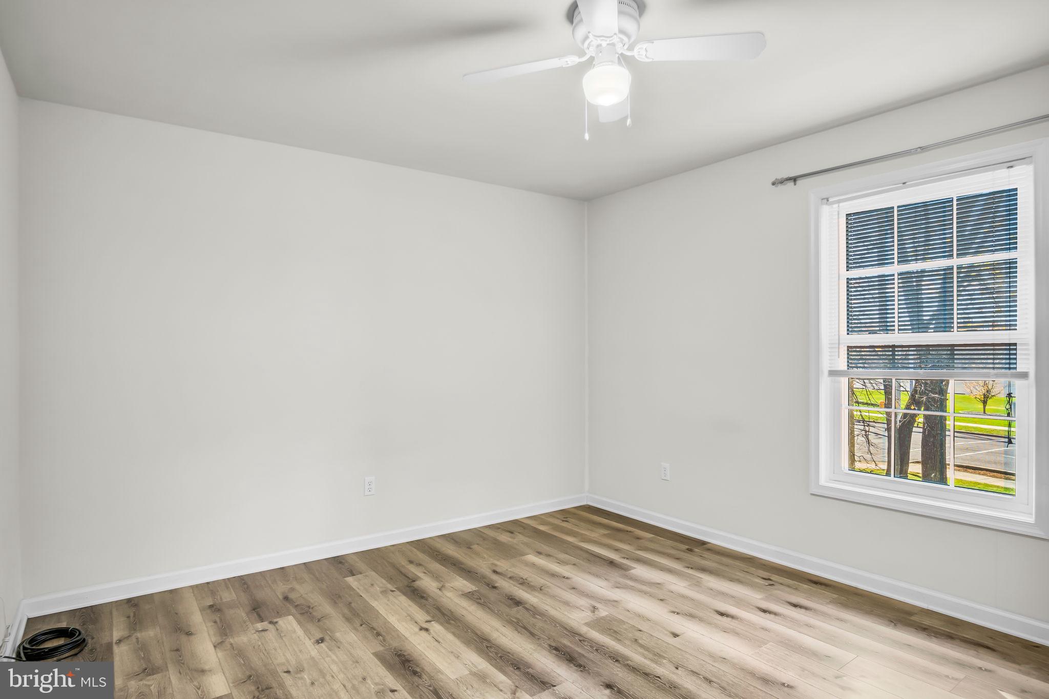 PORTLAND COURT - Residential