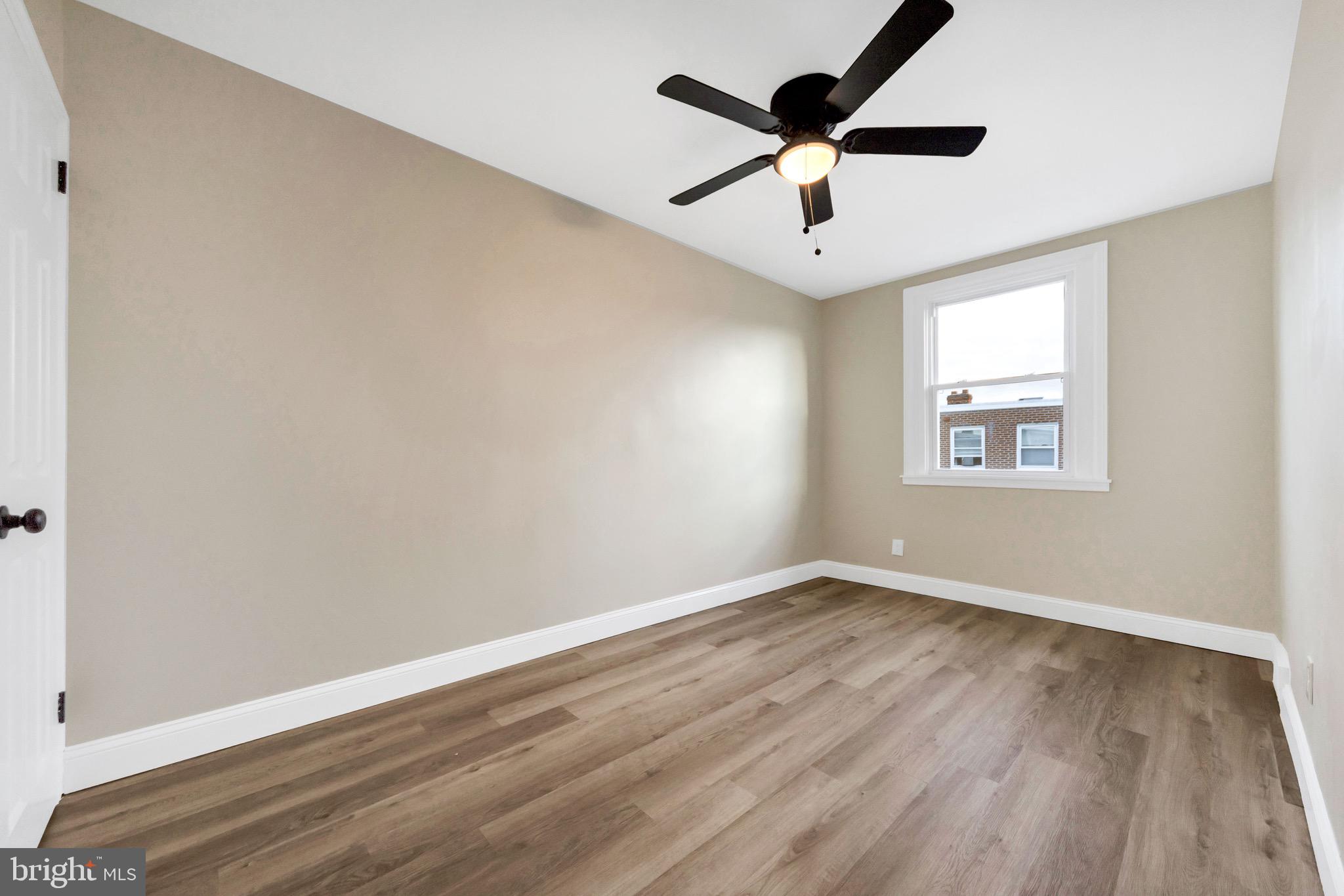 OXFORD CIRCLE - Residential