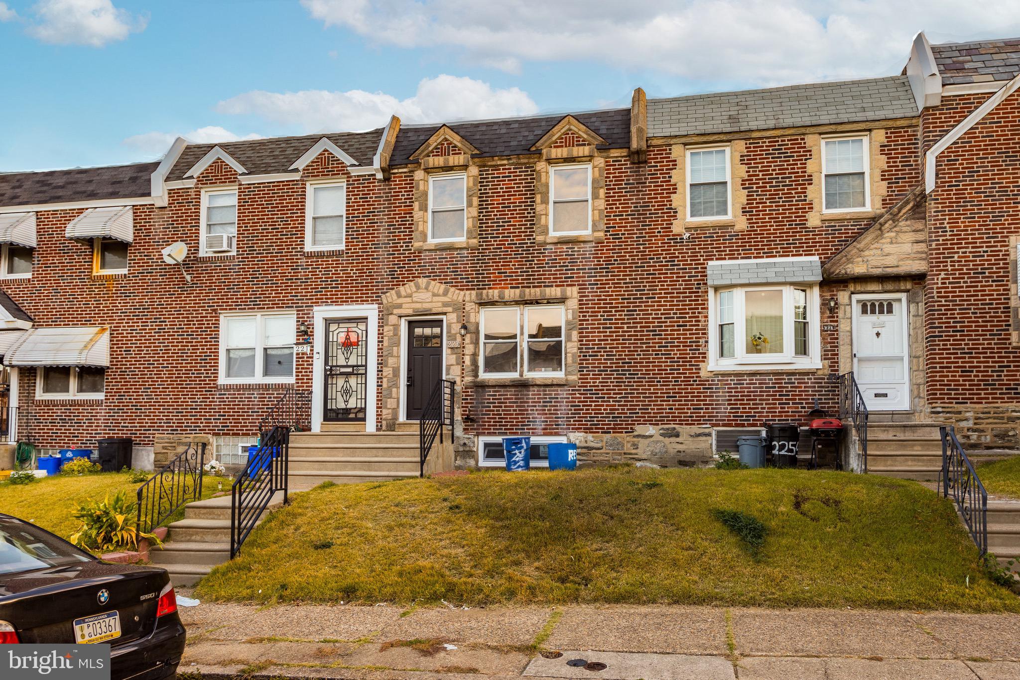 OXFORD CIRCLE - Residential