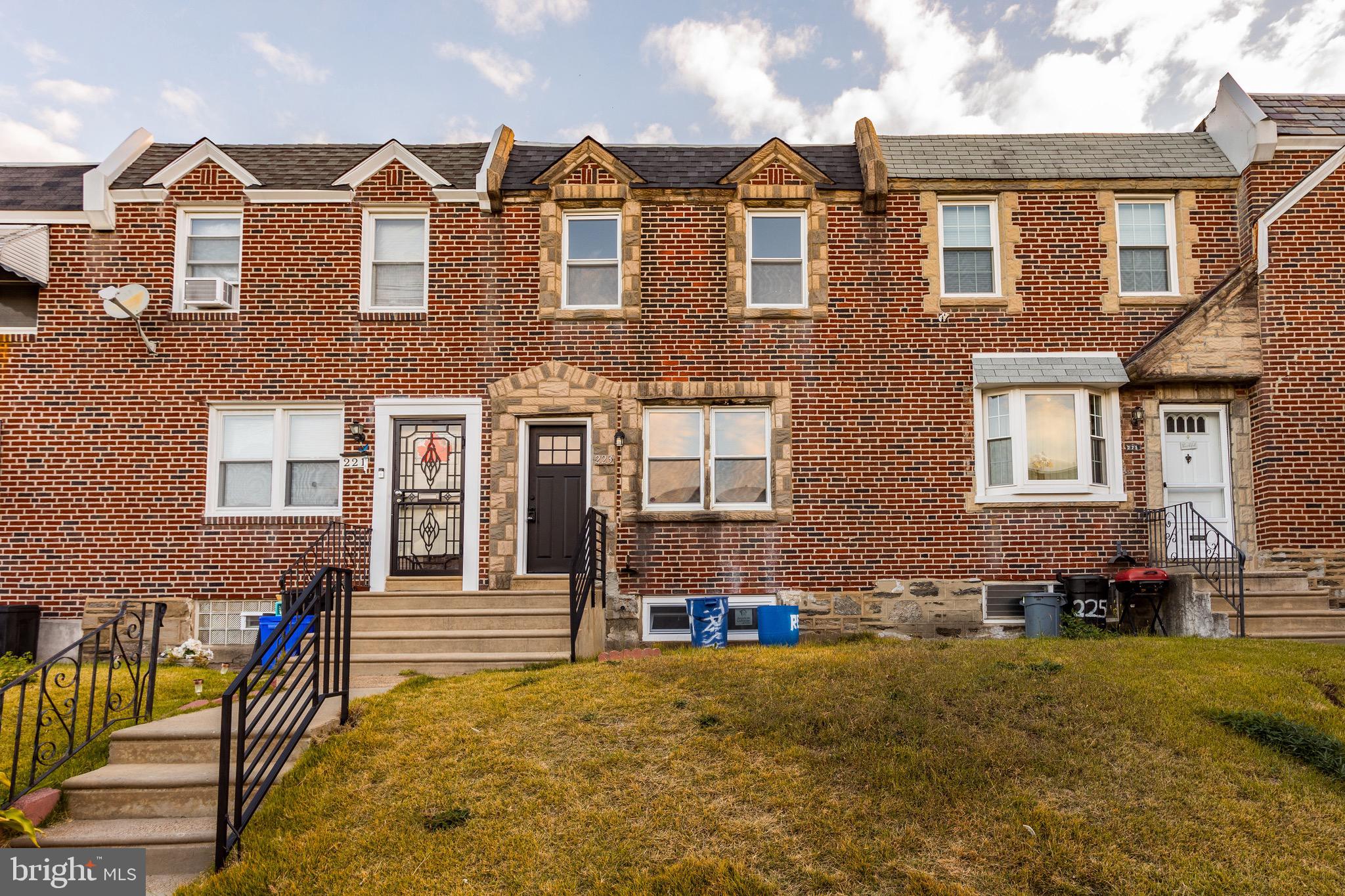 OXFORD CIRCLE - Residential