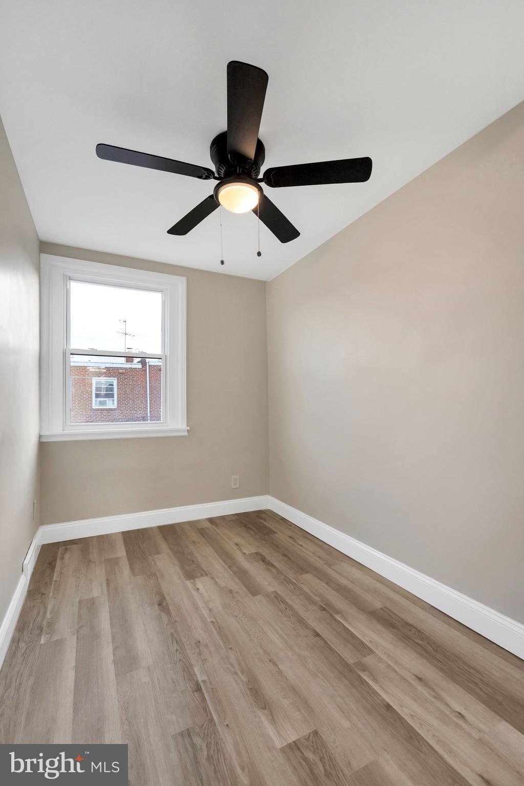 OXFORD CIRCLE - Residential