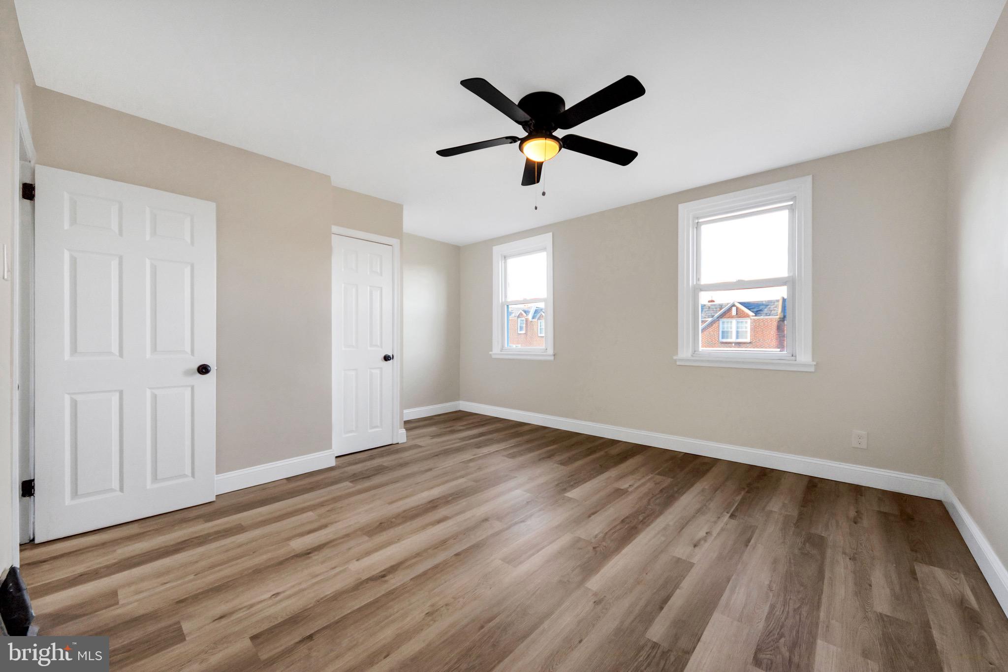 OXFORD CIRCLE - Residential