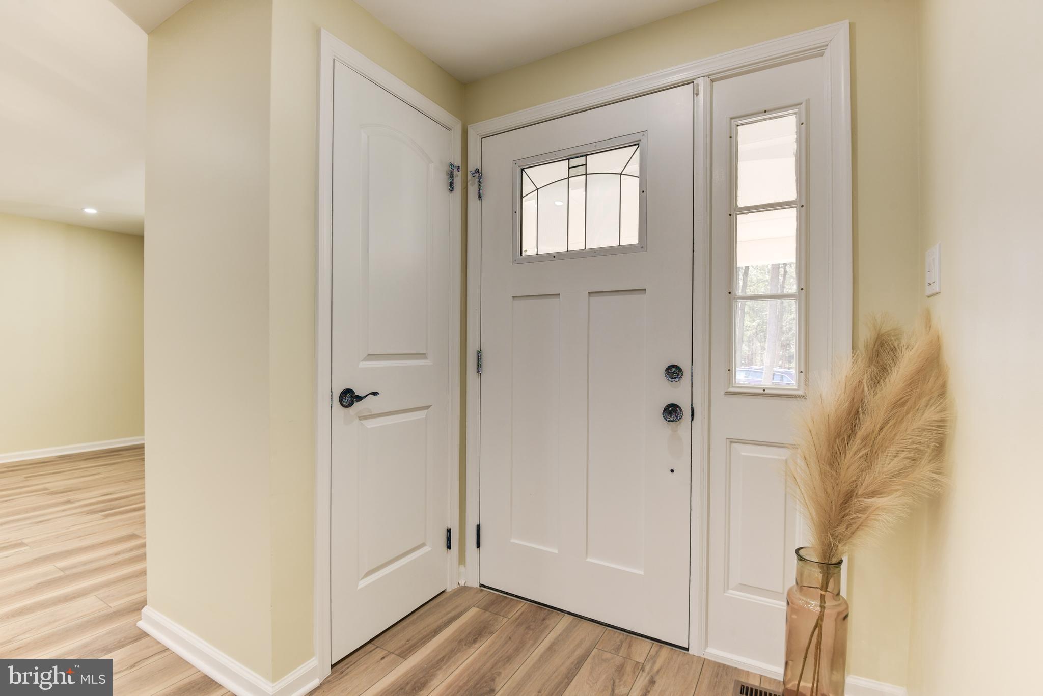 SKYLINE MANOR - Residential