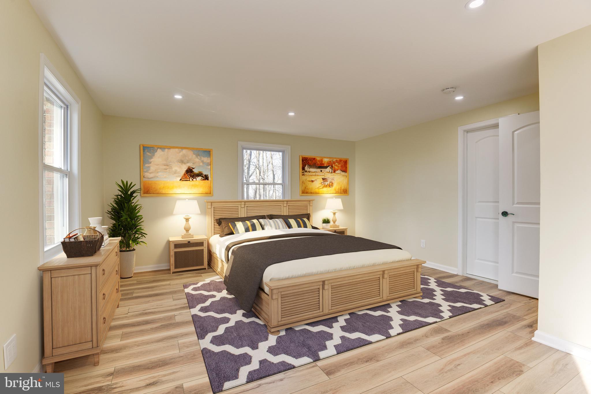 SKYLINE MANOR - Residential