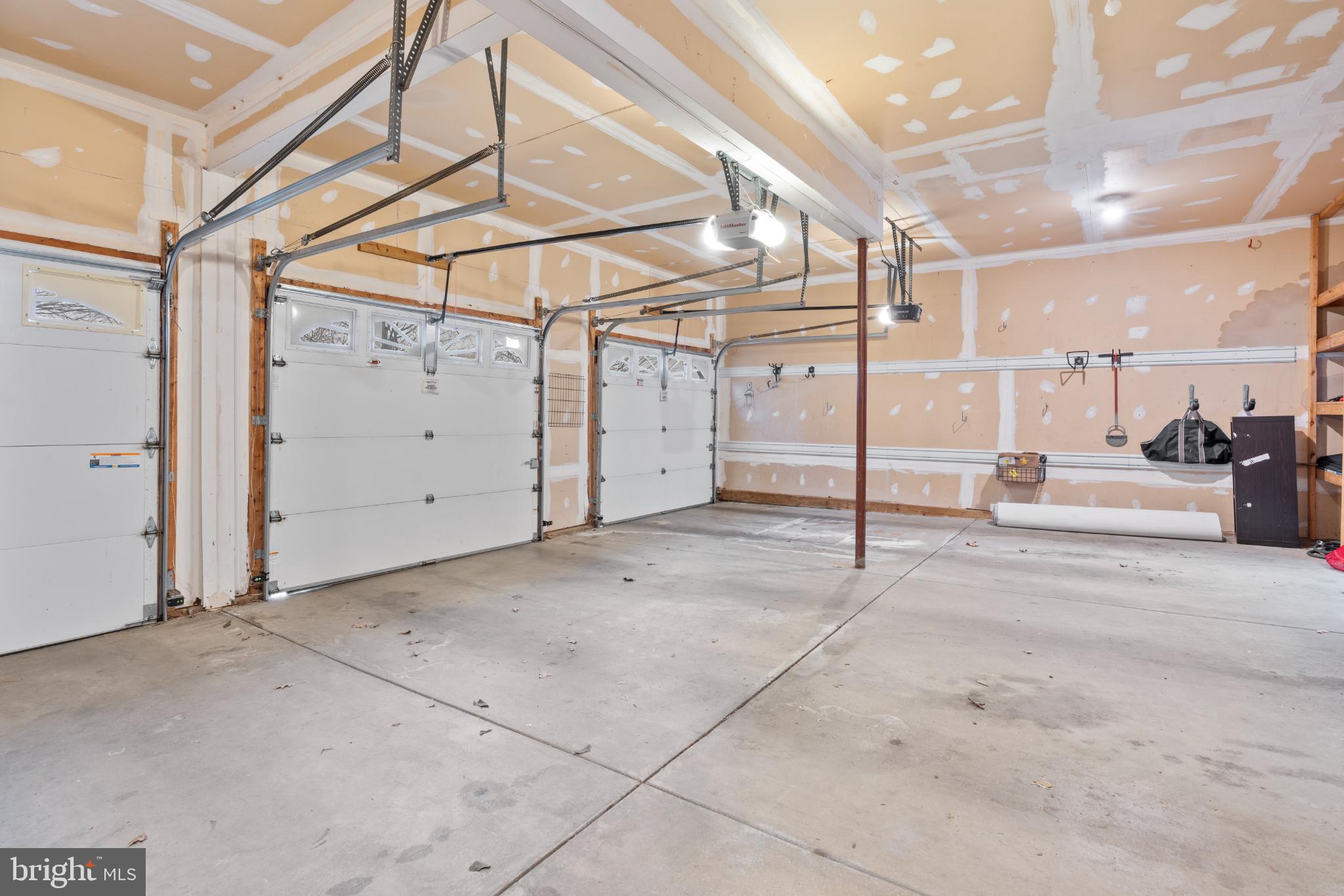 CATTAIL CREEK - Residential