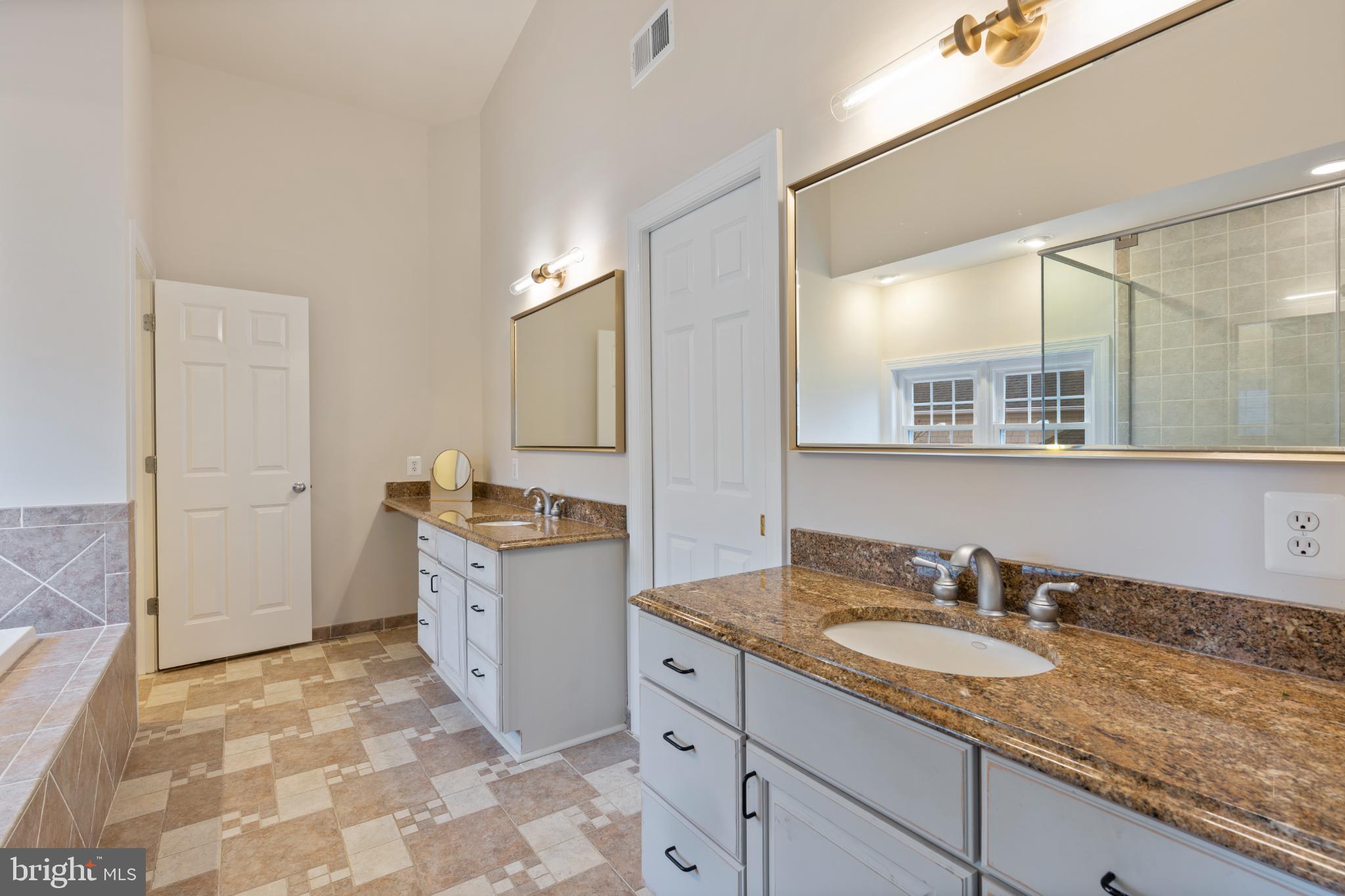 CATTAIL CREEK - Residential