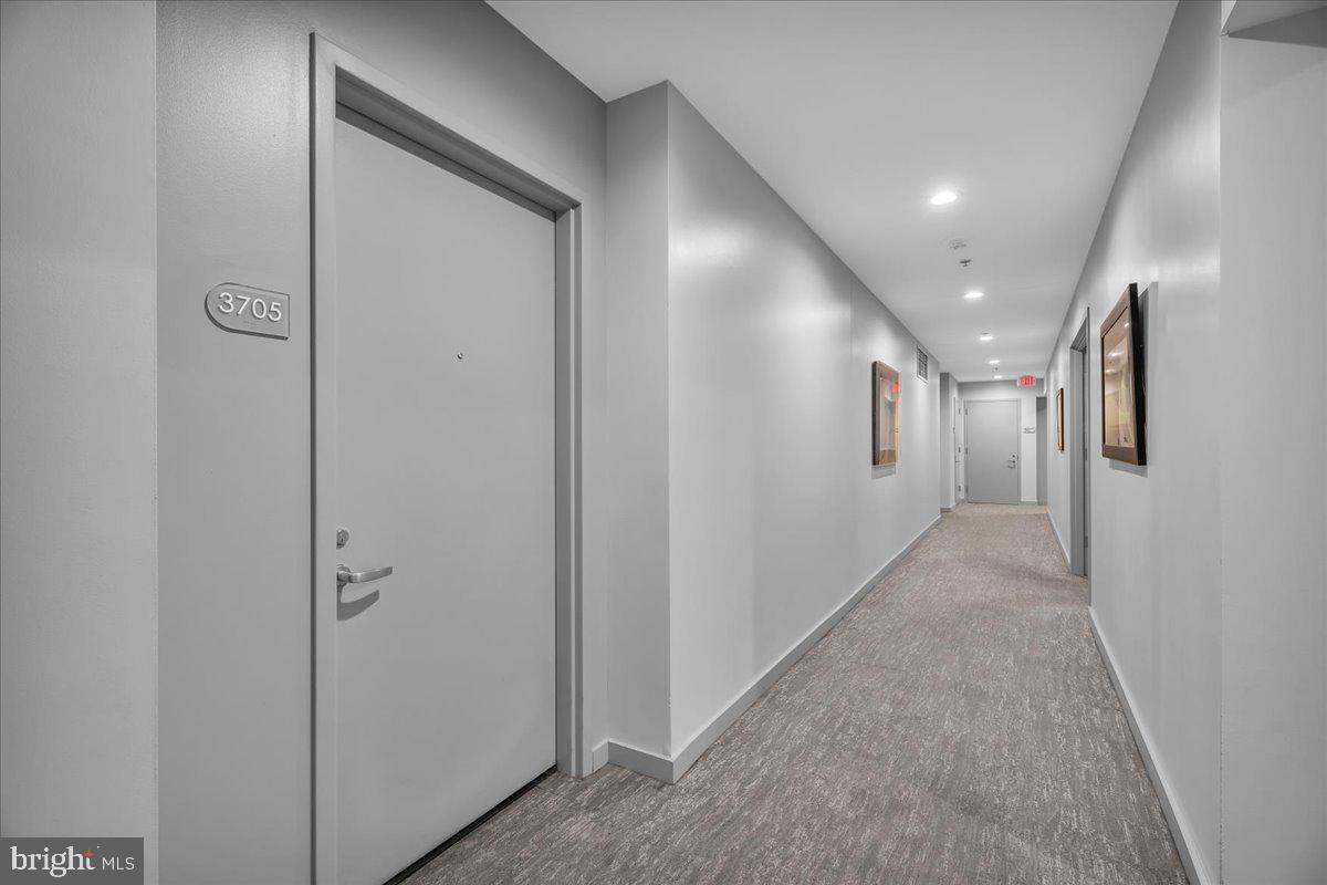 2101 MARKET STREET 00 3705