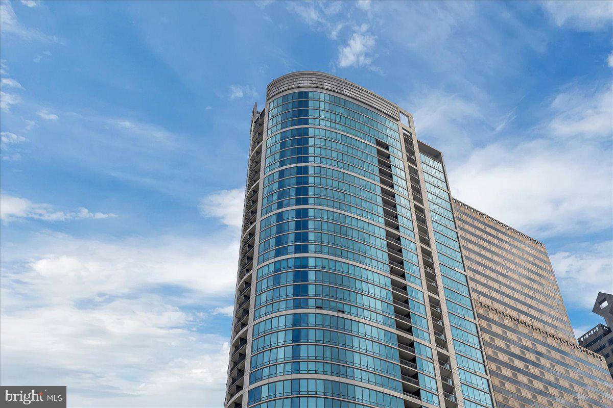 2101 MARKET STREET 00 3705