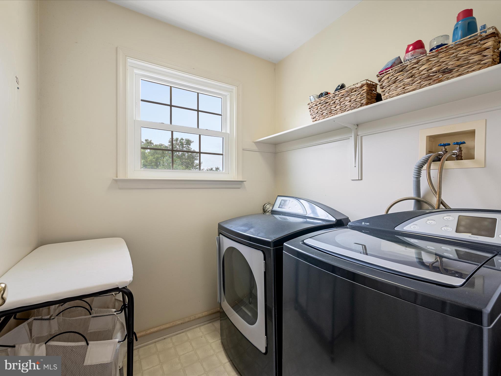 EASTLAND - Residential