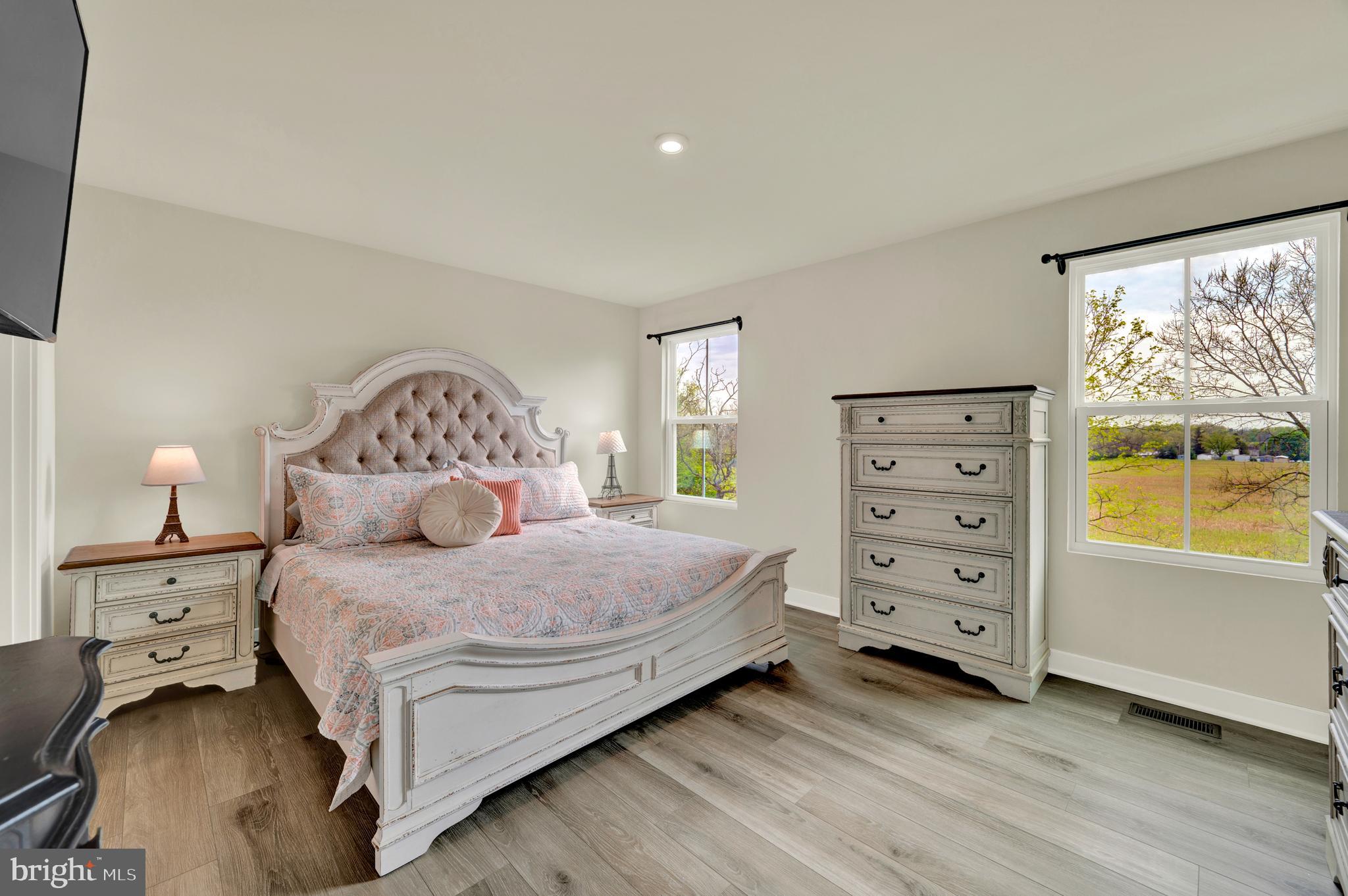 ARCADIA NORTH - Residential