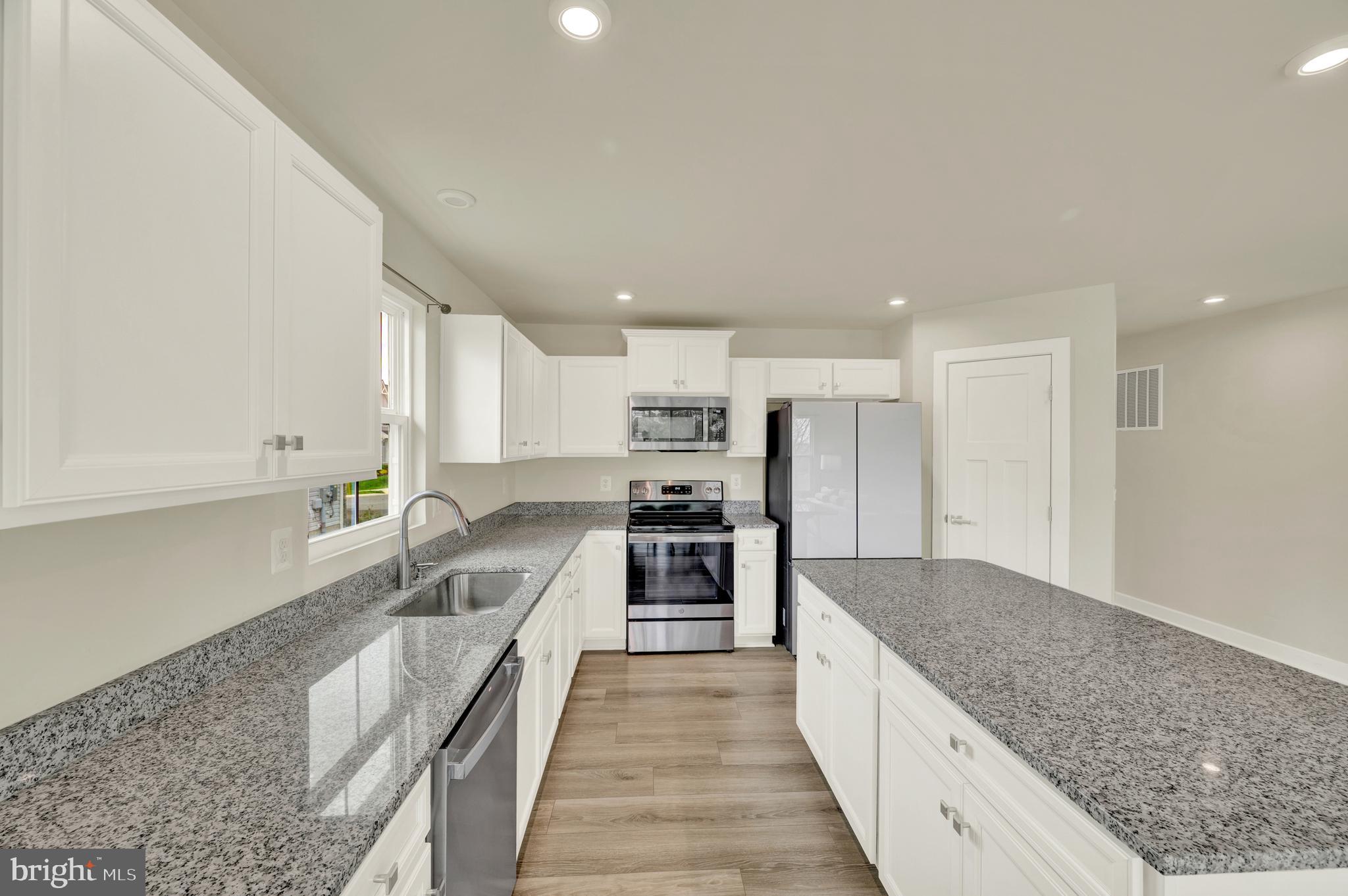 ARCADIA NORTH - Residential