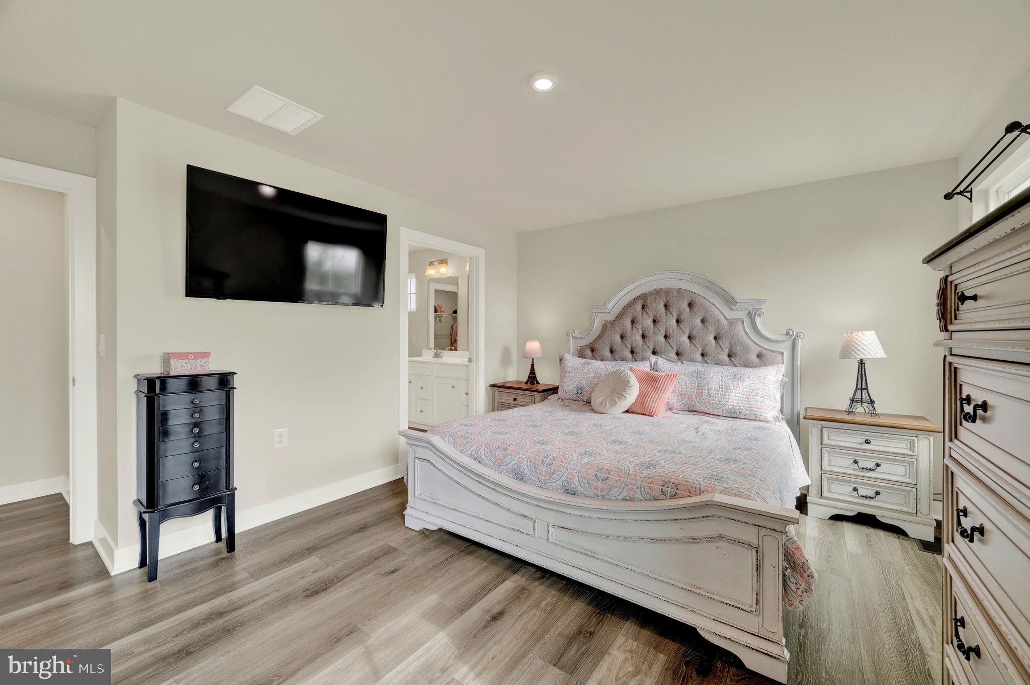 ARCADIA NORTH - Residential