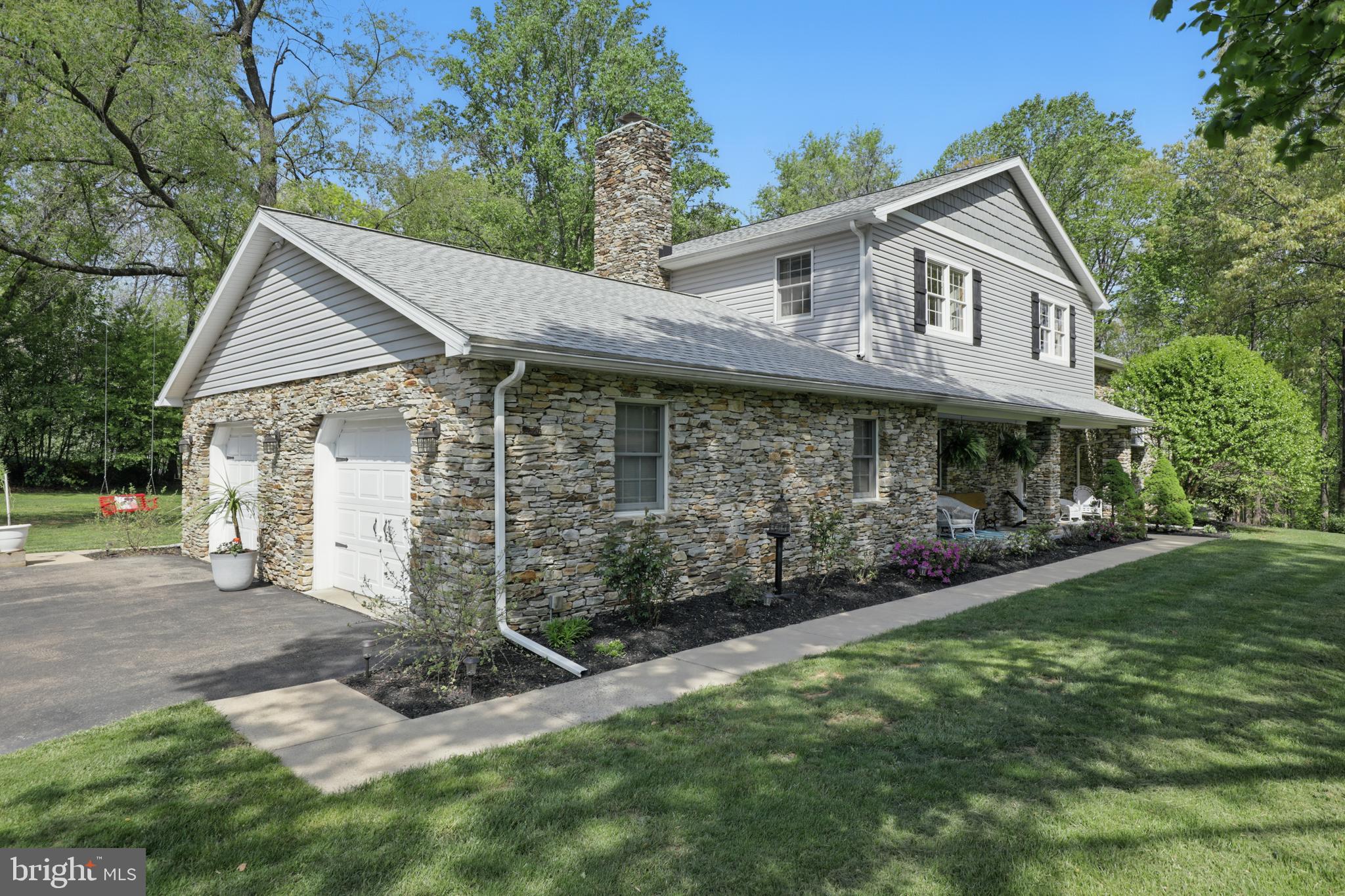12 WINDWOOD COURT